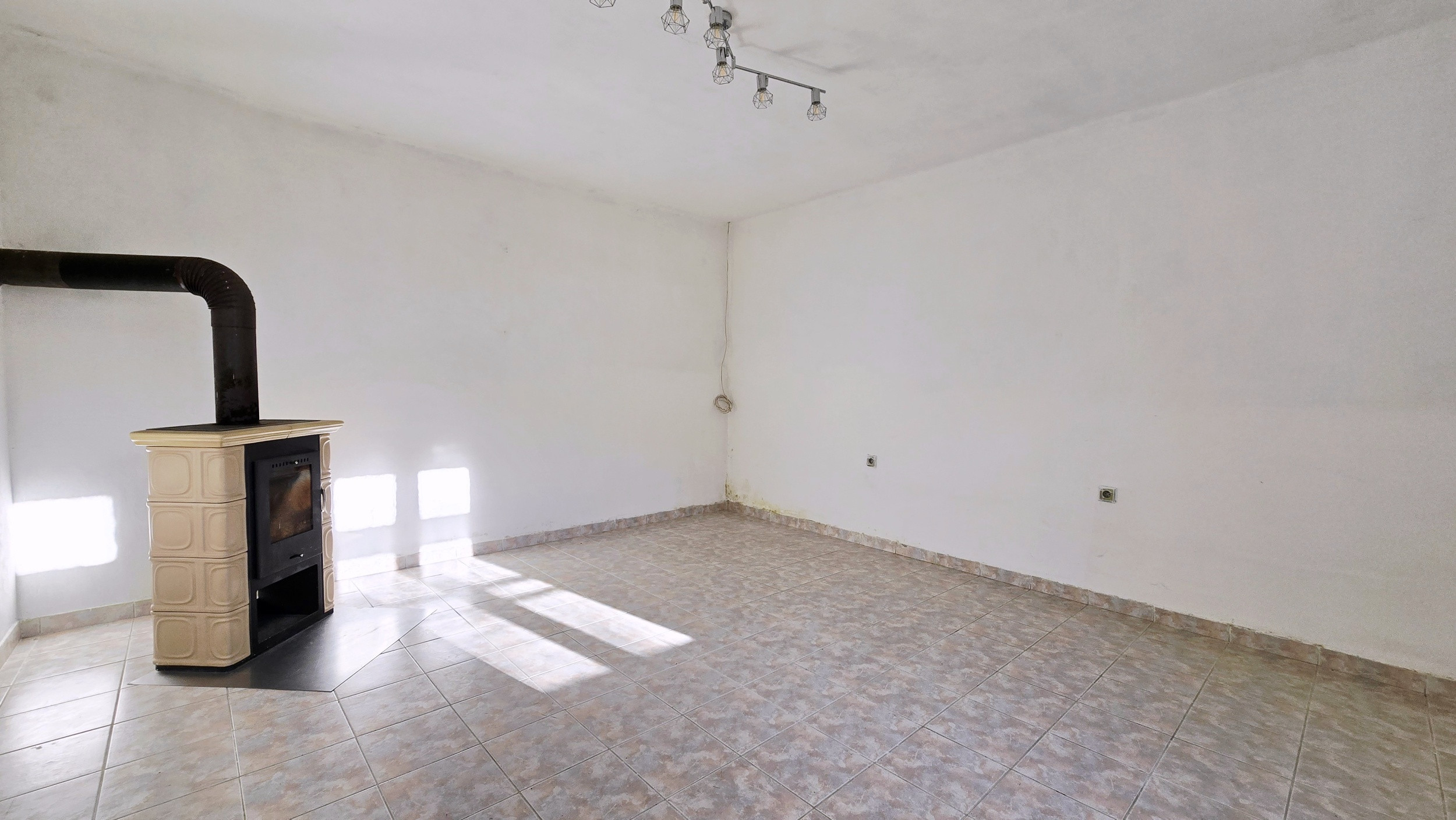 PRENÁJOM - Rodinný dom, Moravské Lieskové-Bučkovec