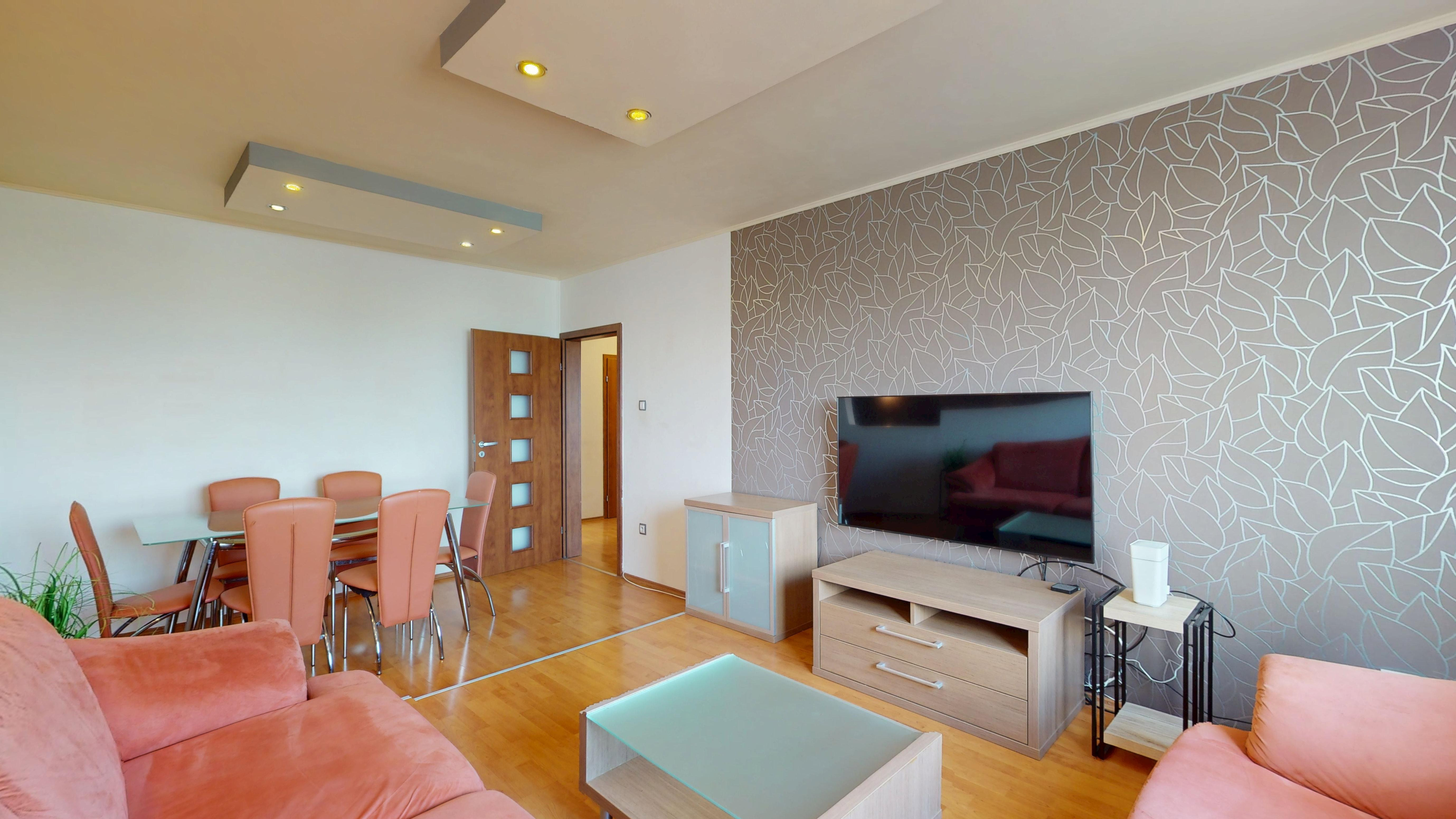 PREDAJ 4 izb. bytu Jilemnického ul., Dunajská Streda, loggia