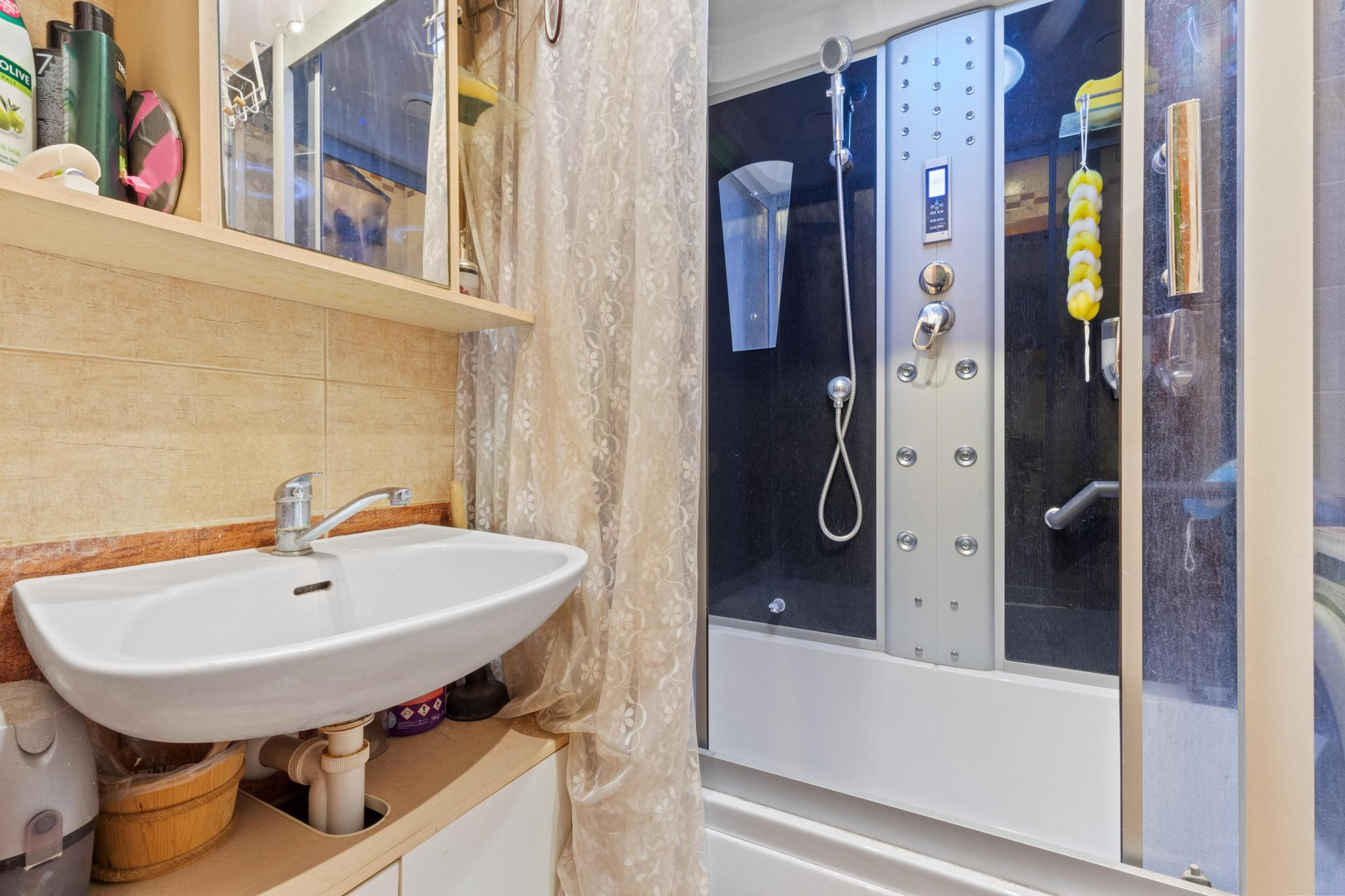 4-izbový byt s loggiou, pivnicou a potenciálom –Bernolákovo