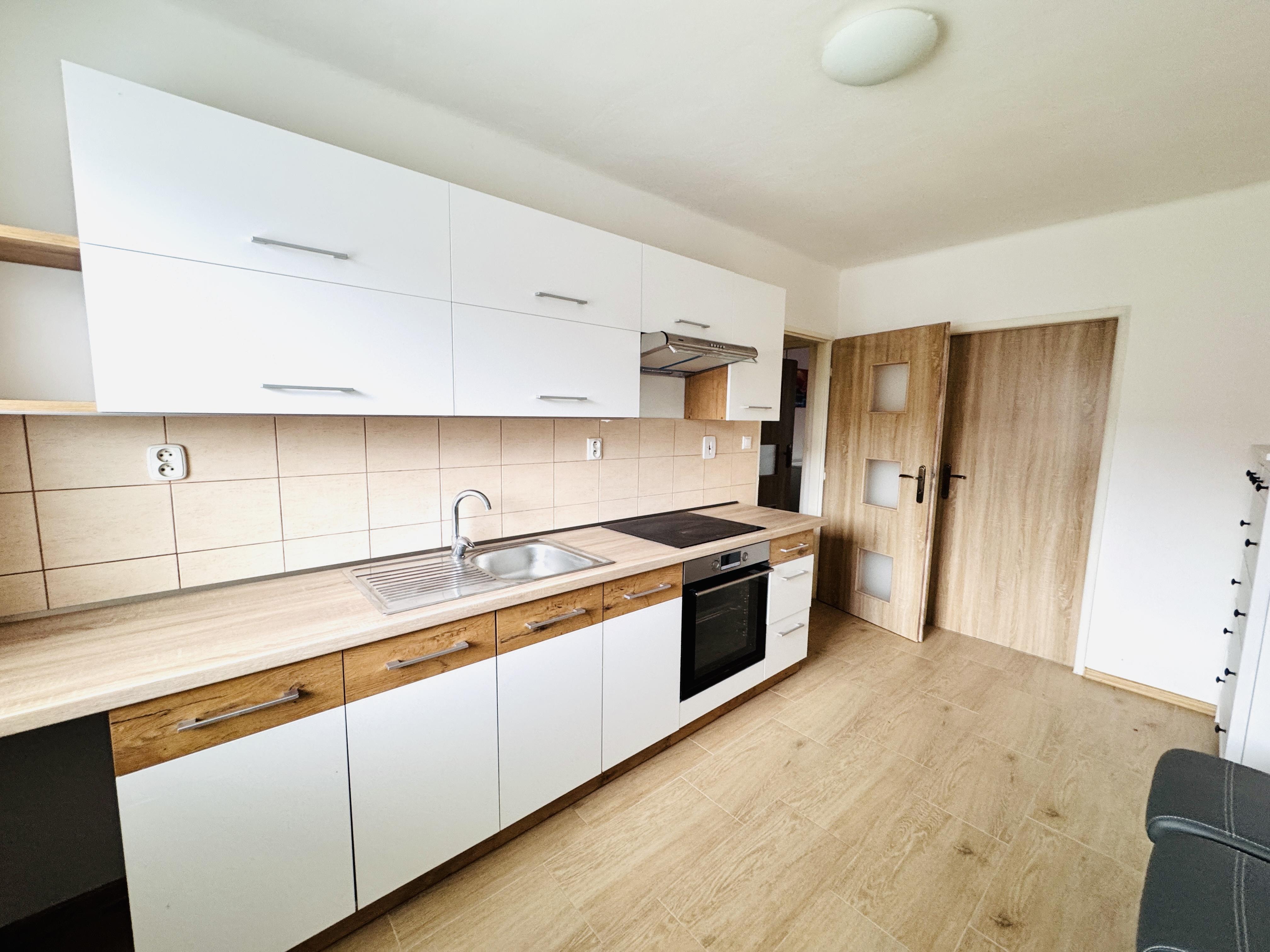 Na prenájom 1-izbový zariadený byt,Holíč -okres Skalica.