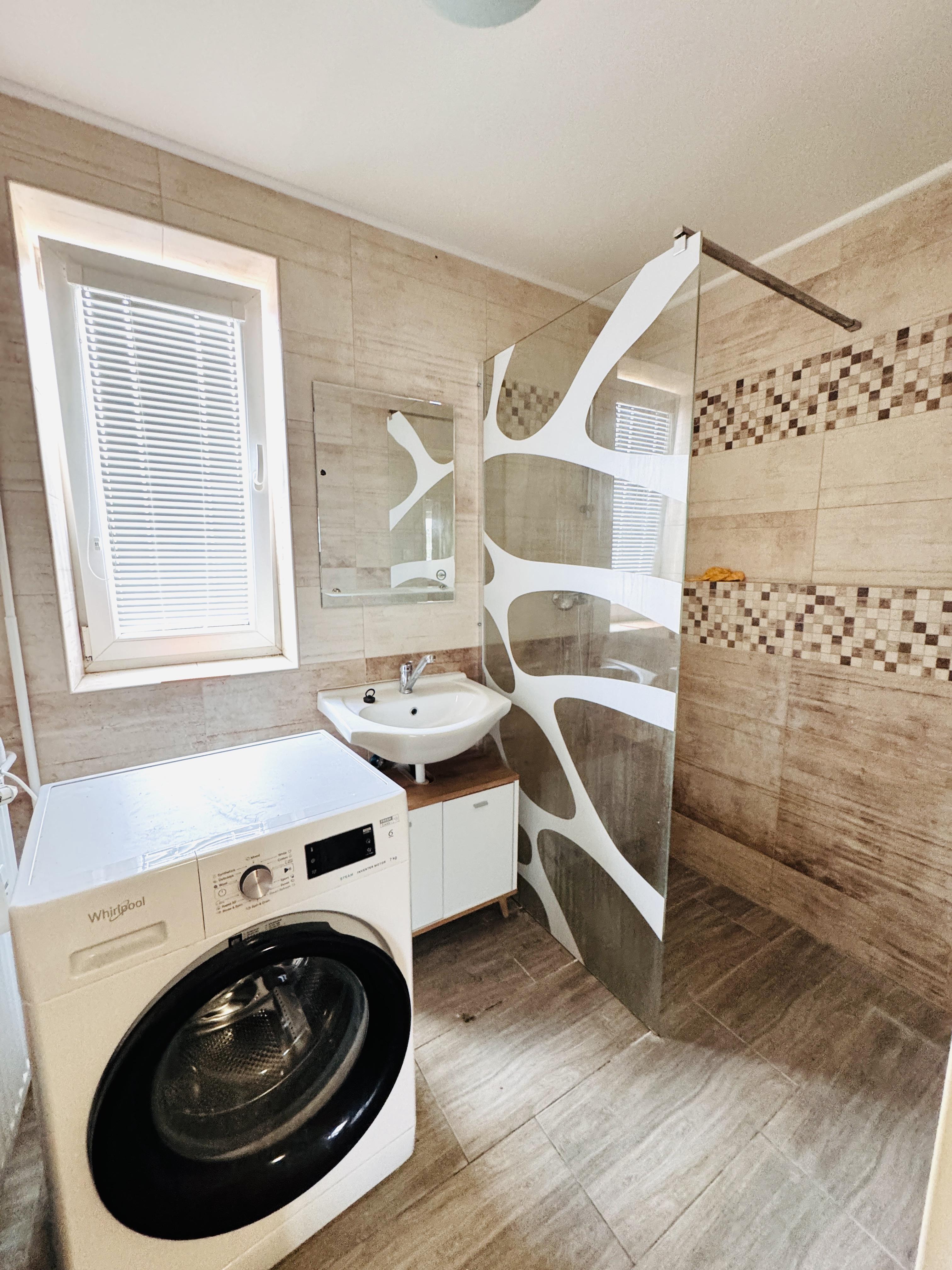 Na prenájom 1-izbový zariadený byt,Holíč -okres Skalica.