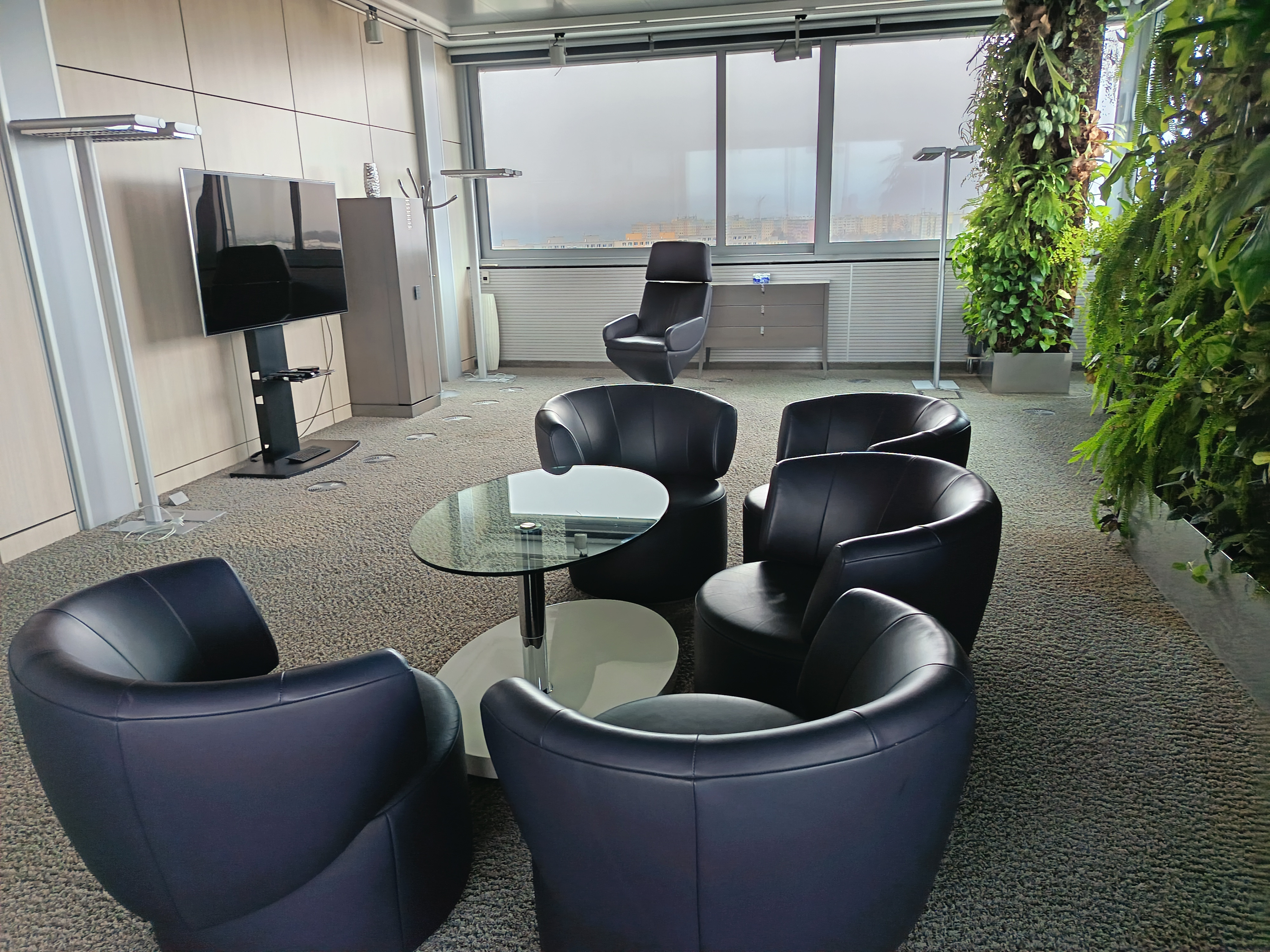 Ikonické Sídlo na prenájom pre Lídrov na 10. Poschodí