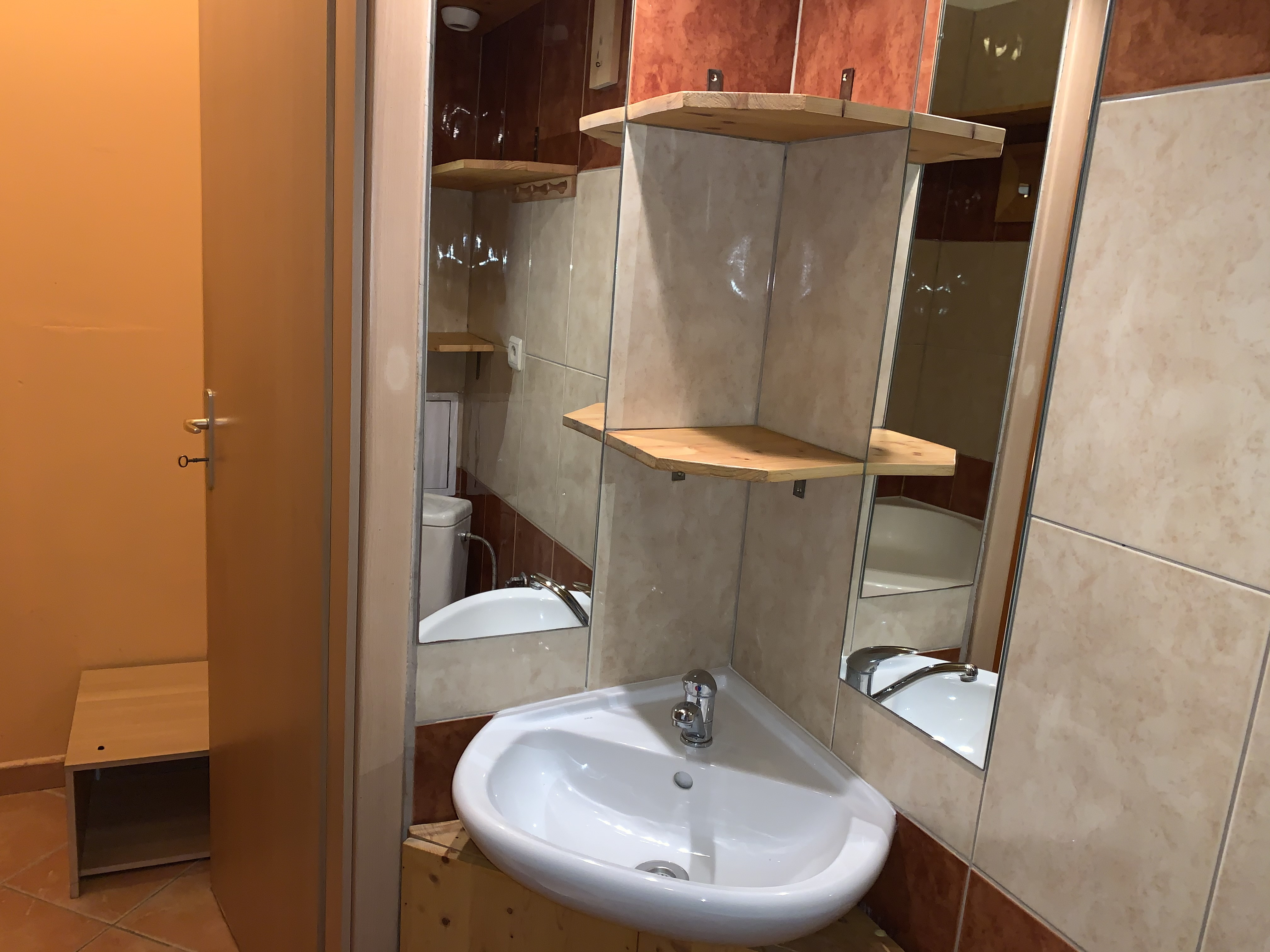 Prenájom zariadenej garsónky na Polárnej v Ružinove