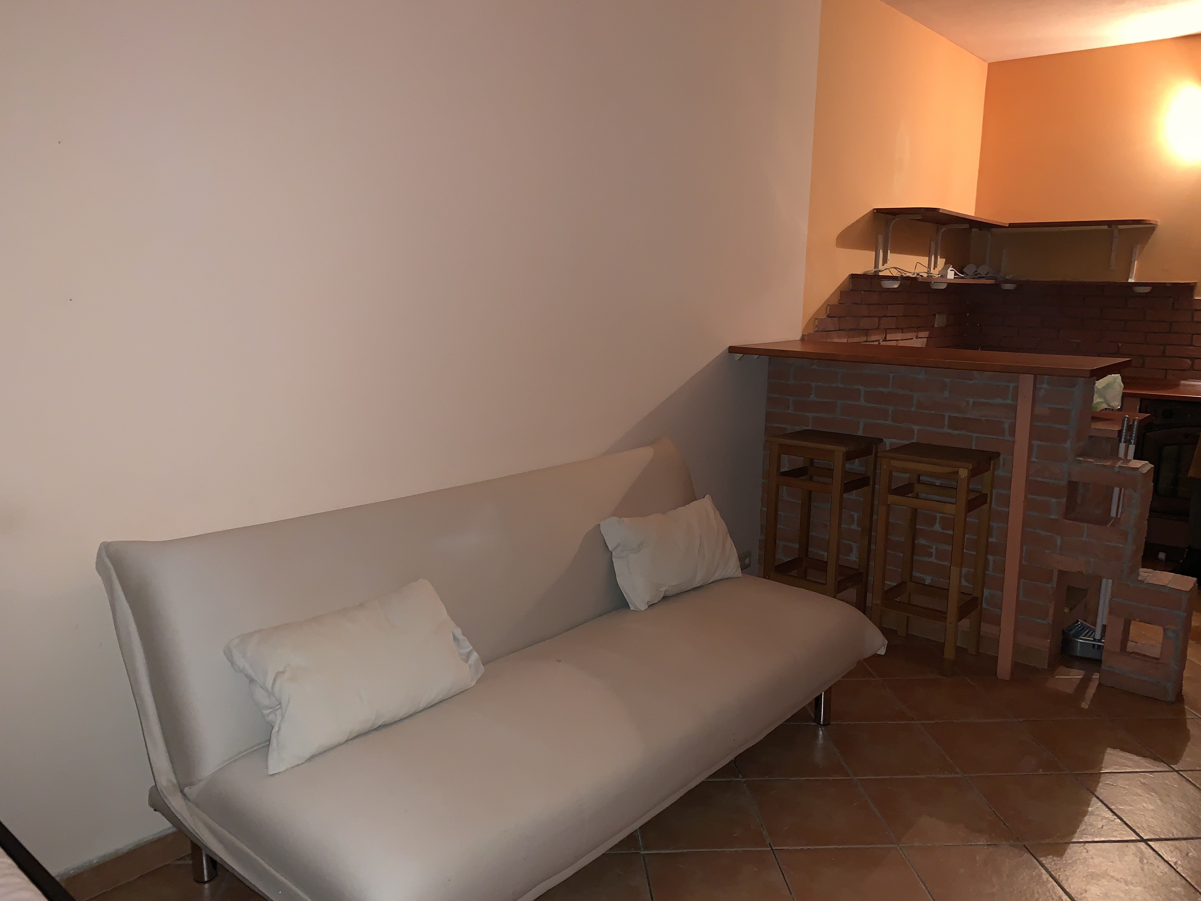 Prenájom zariadenej garsónky na Polárnej v Ružinove