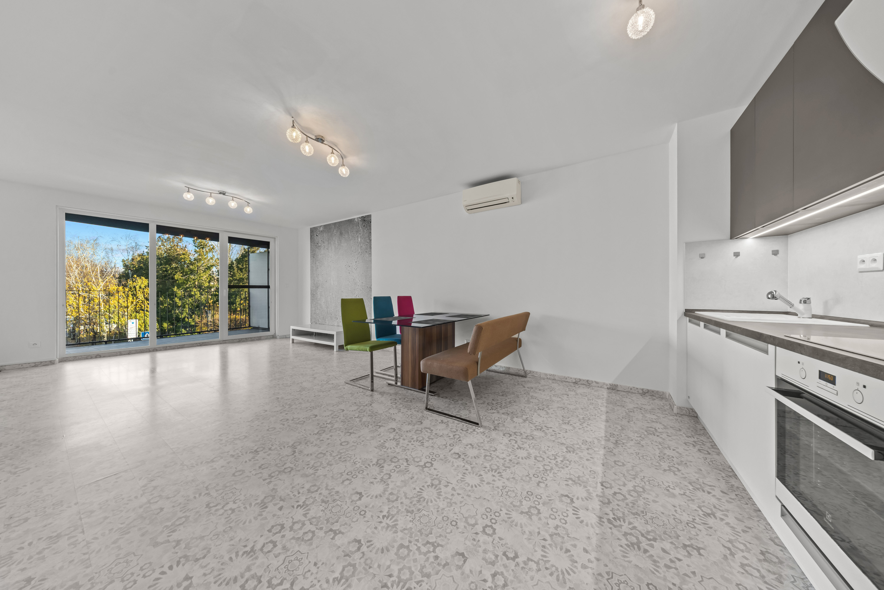 PRENÁJOM -  VEĽKOMETRÁŽNY 2-IZBOVÝ BYT V NOVOSTAVBE