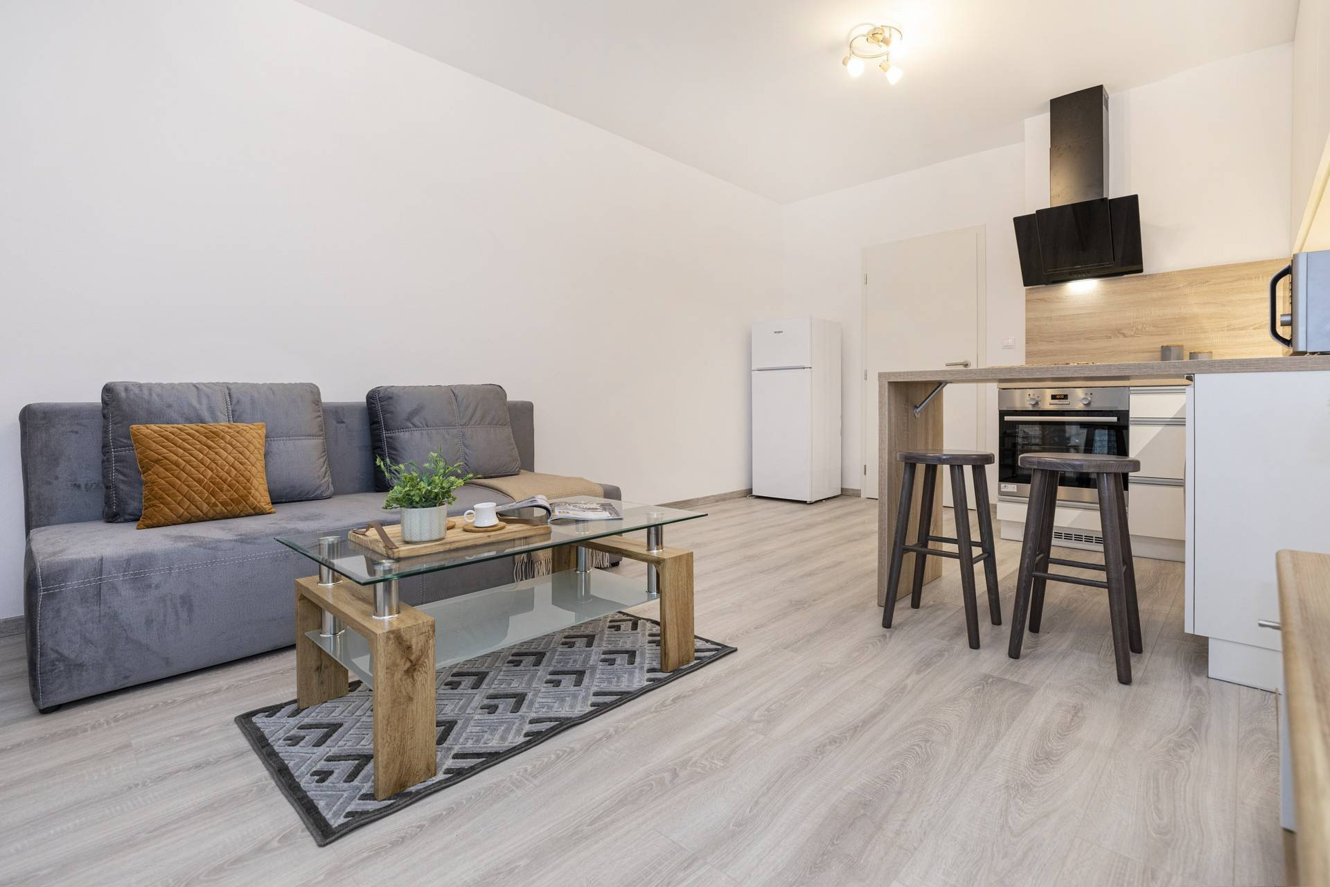 Na prenájom - Kompletne zariadený , bezbariérový 1-izbový byt v novostavbe, Sídlisko Platan Šamorín