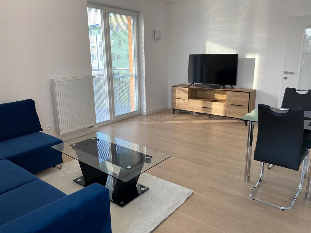 PRENÁJOM  kompletne zariadený, bezbariérový,  2-izbový byt v novostavbe na Sídlisku Platan v meste Šamorín.