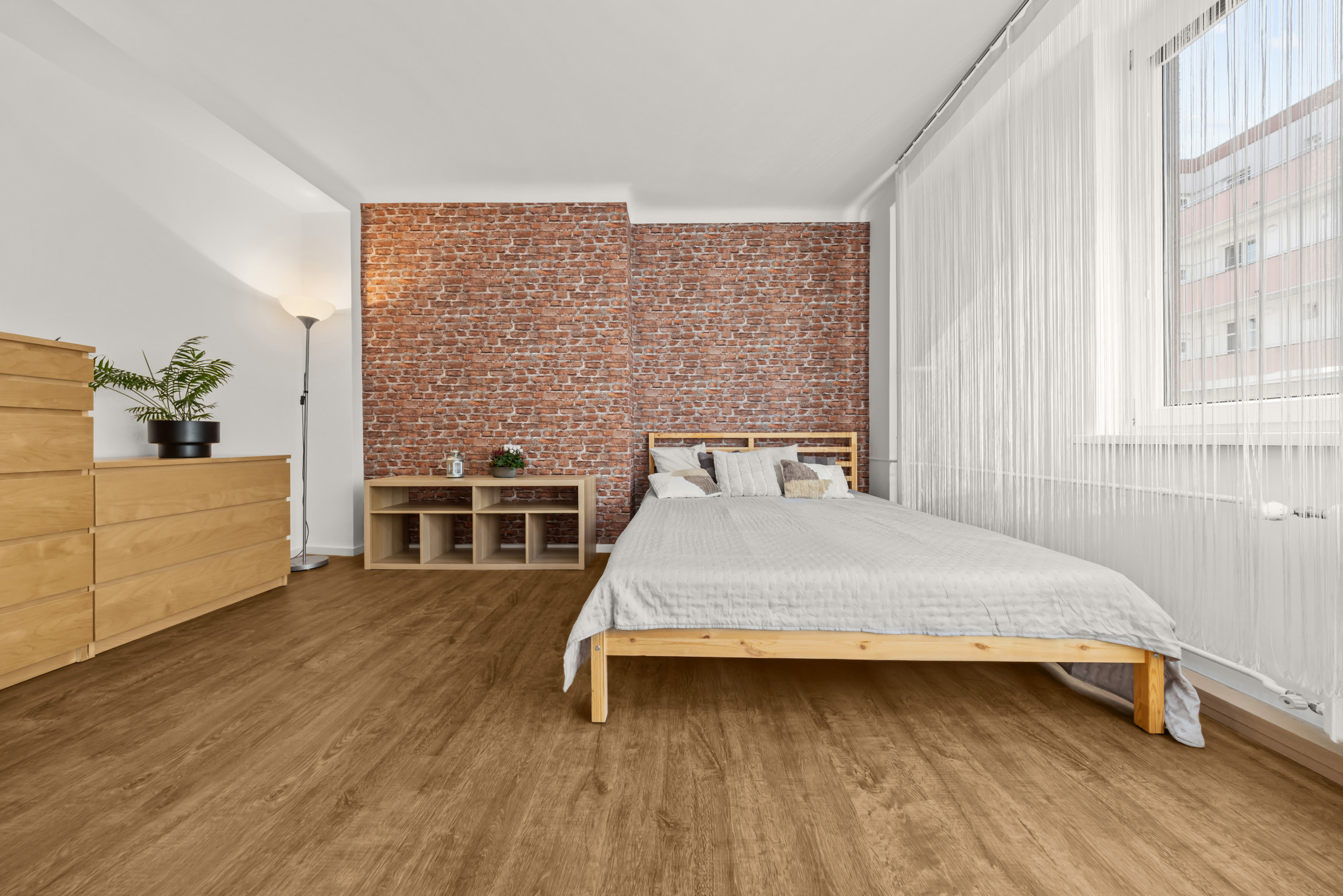 Na prenájom priestranný 1 izbový byt na Vajnorskej ulici pár krokov od Trnavského mýta