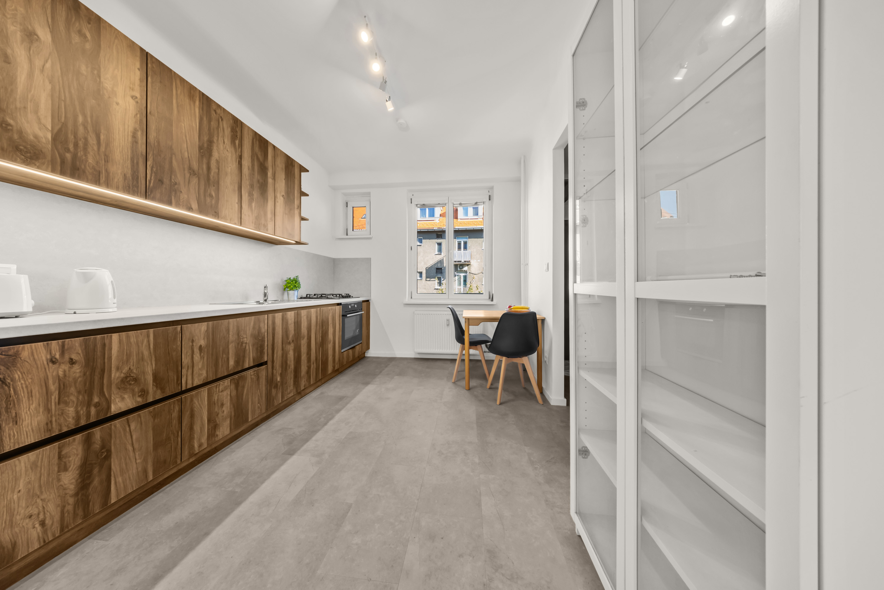 Na prenájom priestranný 1 izbový byt na Vajnorskej ulici pár krokov od Trnavského mýta