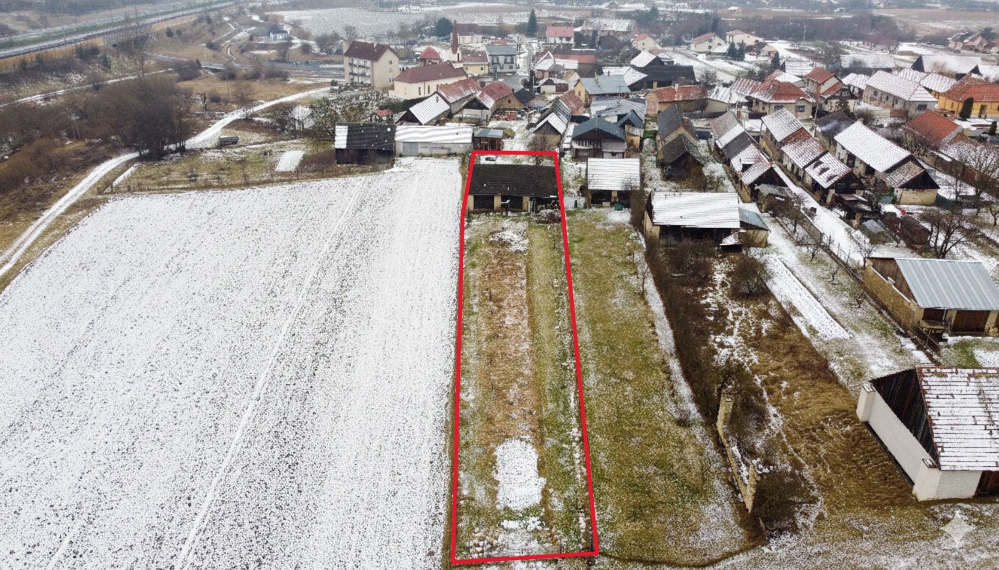 STUDENEC- 2 rodinné domy s veľkým pozemkom