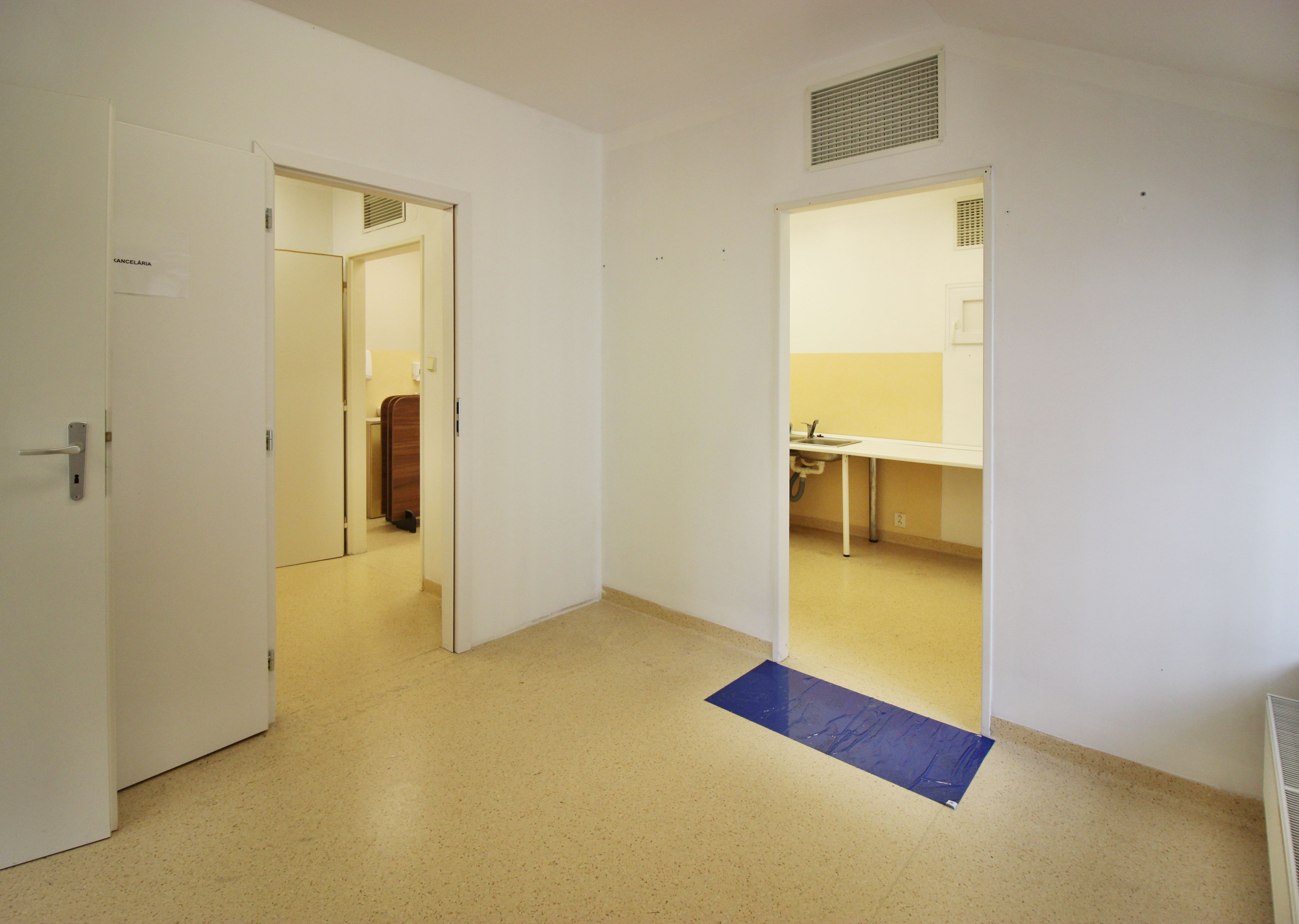 PRENÁJOM ambulancia/služby 36,10 m2, Piešťany, Winterova ul.