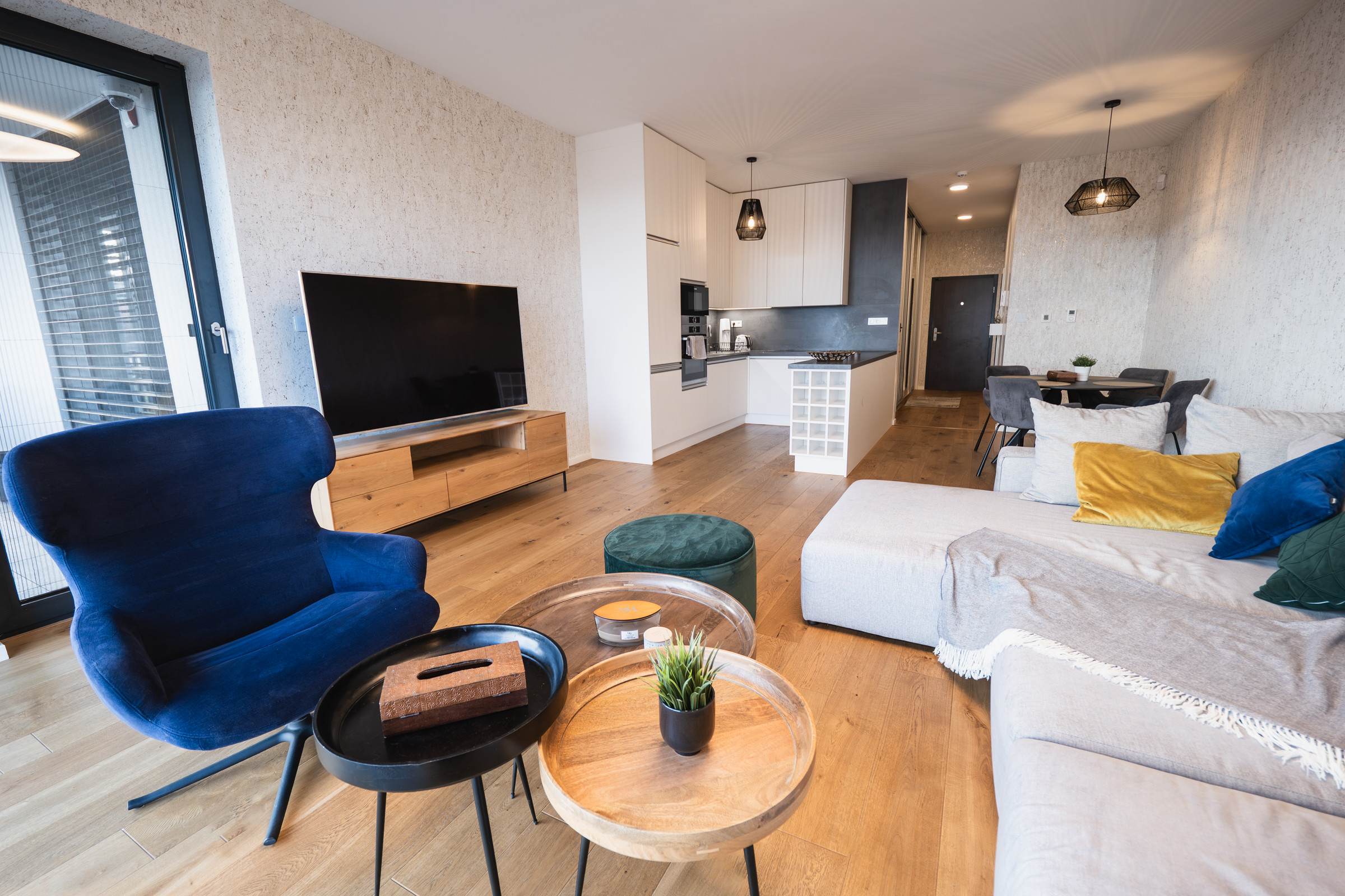 Exkluzívny 4-izbový byt s loggiou a súkromnou záhradou na lukratívnej adrese Pod Vtáčnikom