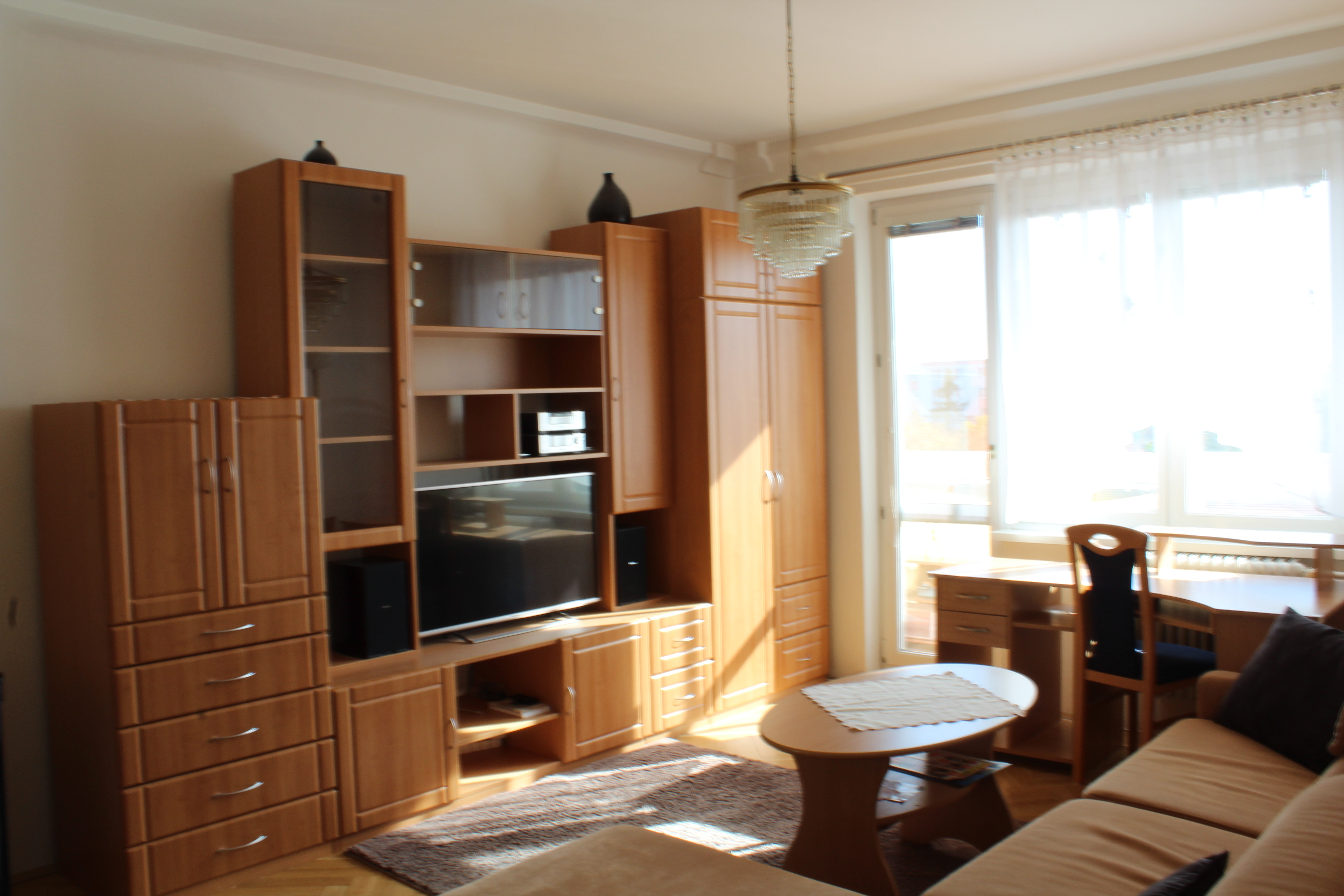 Na prenájom priestranný 1.5 izbový byt na Radarovej ulici