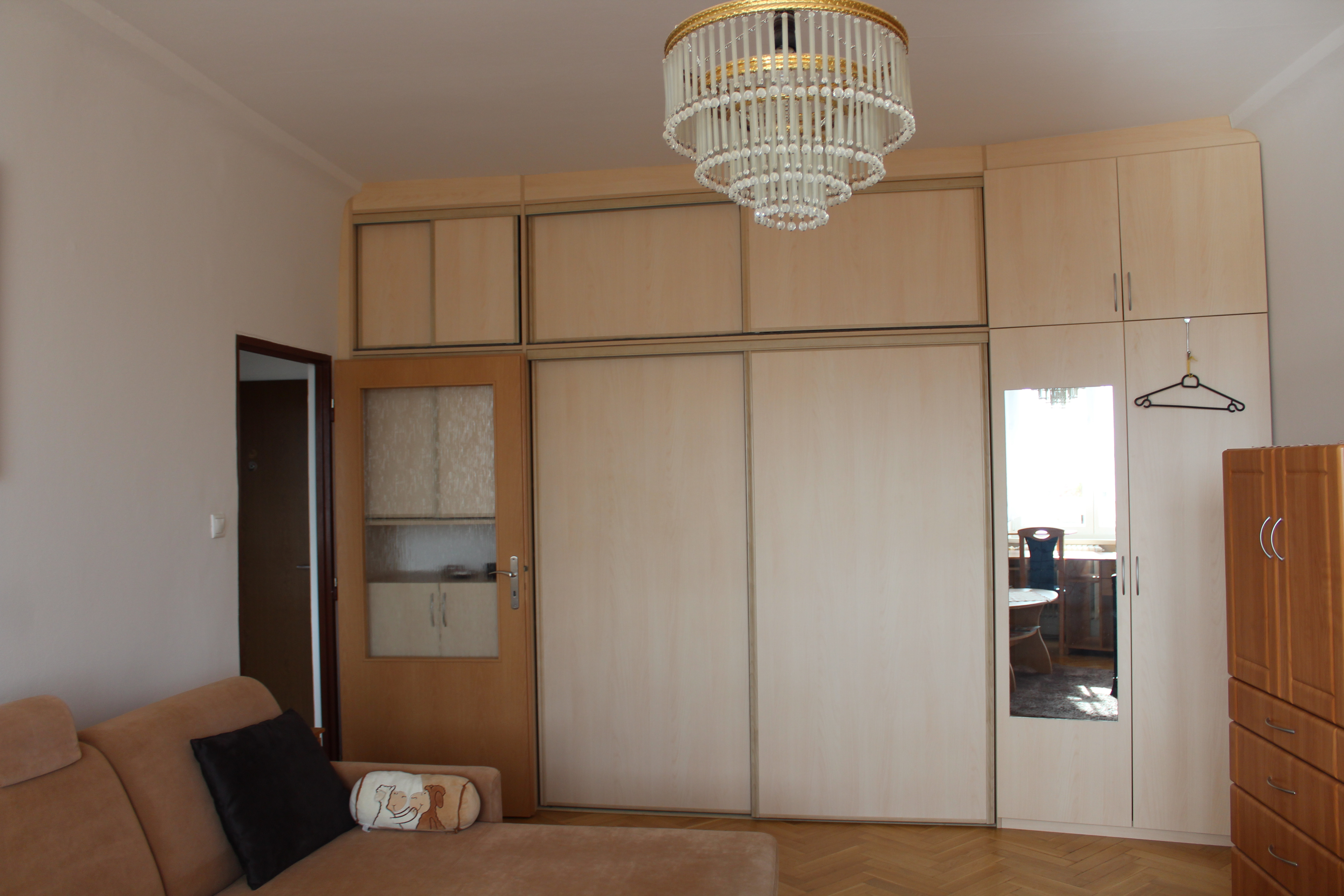 Na prenájom priestranný 1.5 izbový byt na Radarovej ulici