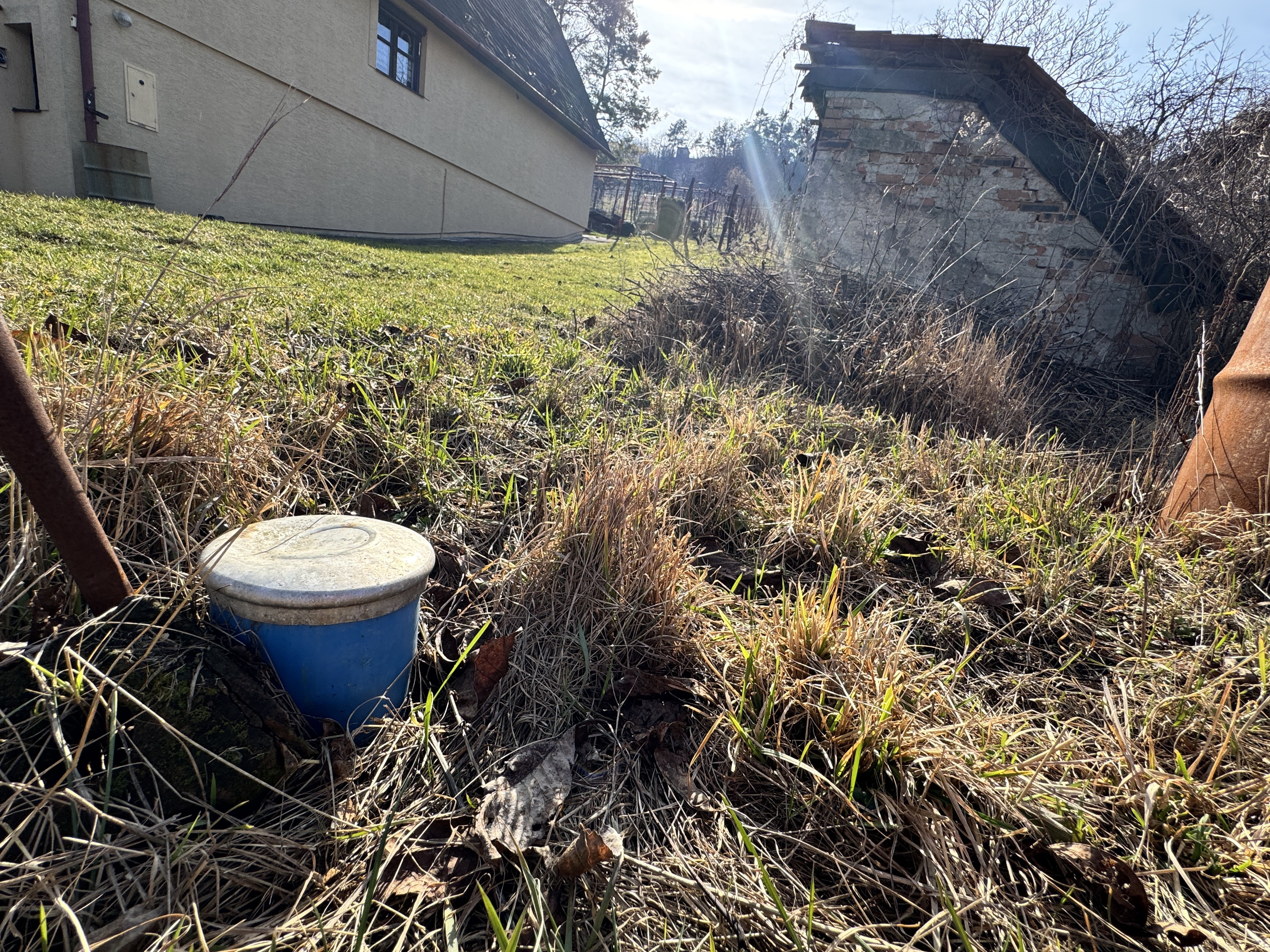Stavebný pozemok s projektom a stavebným povolením – Skalica, lokalita Koziny.