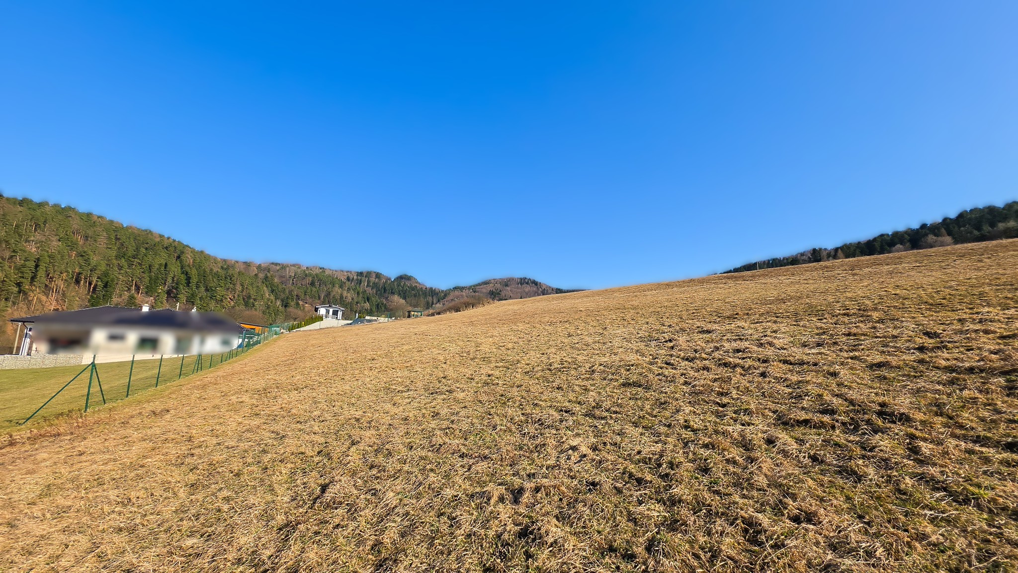 KROMPACHY- pozemok NA PREDAJ (1.258m2)