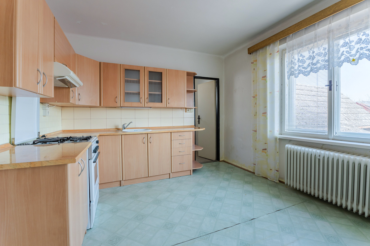 PREDAJ - Rodinný dom - Čachtice