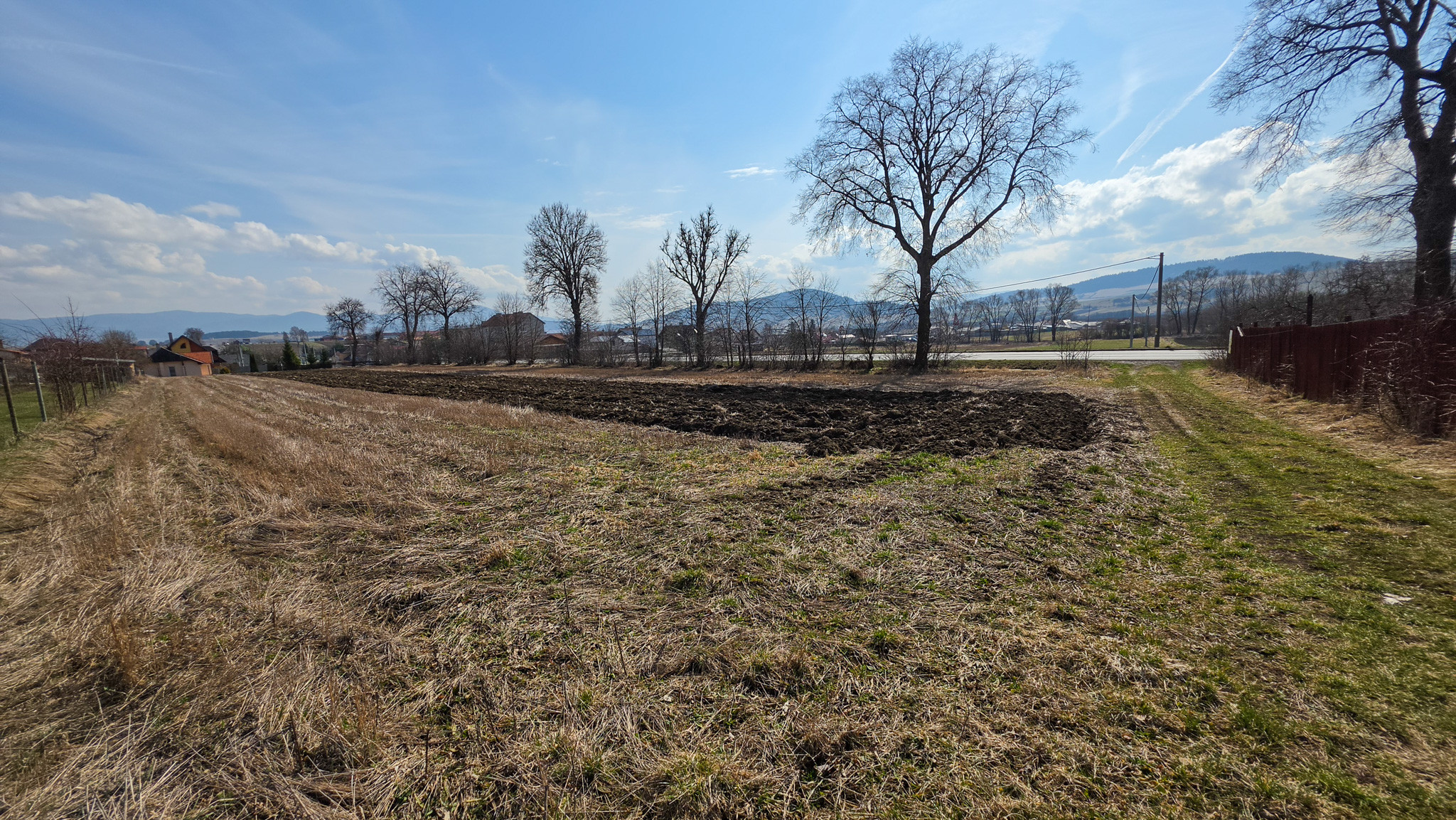 NEMEŠANY -investičný pozemok (1.188m2) na PREDAJ