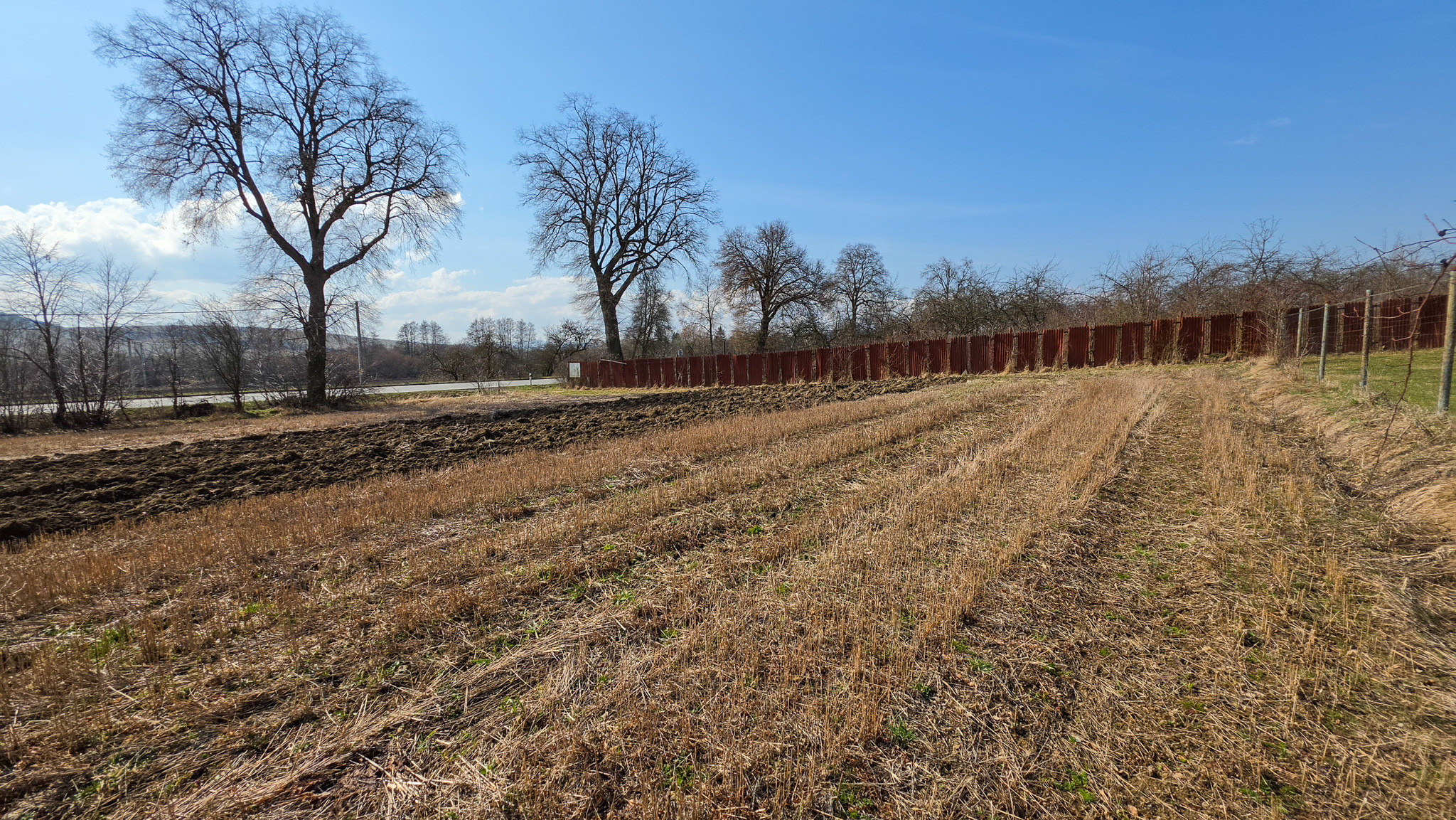 NEMEŠANY -investičný pozemok (1.188m2) na PREDAJ