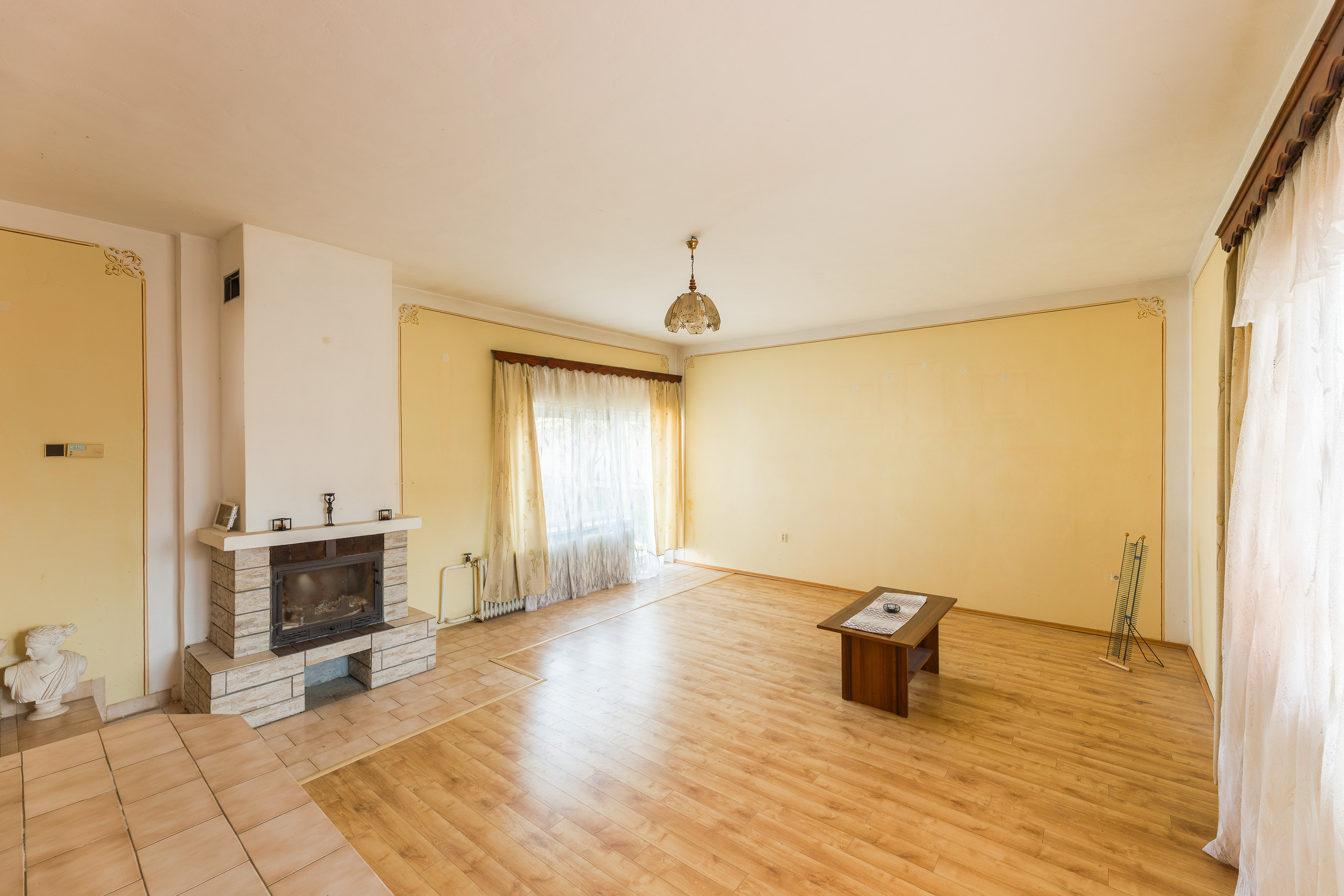 Na predaj rodinný dom s garážou v obci Pribeta