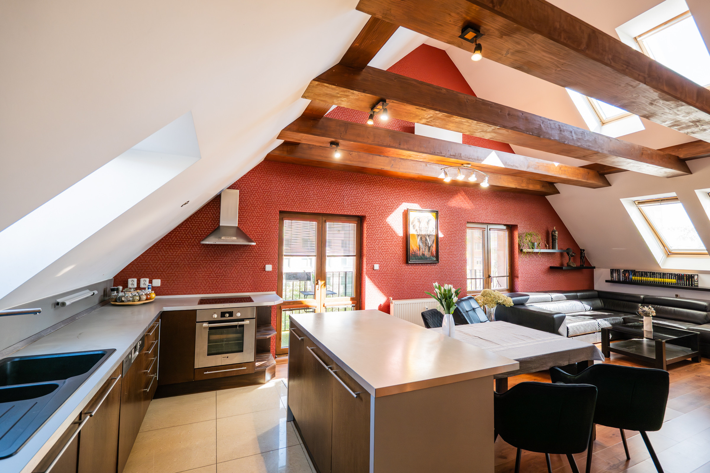 Predaj:  4 izbový mezonetový byt v Pezinku blízko viníc.