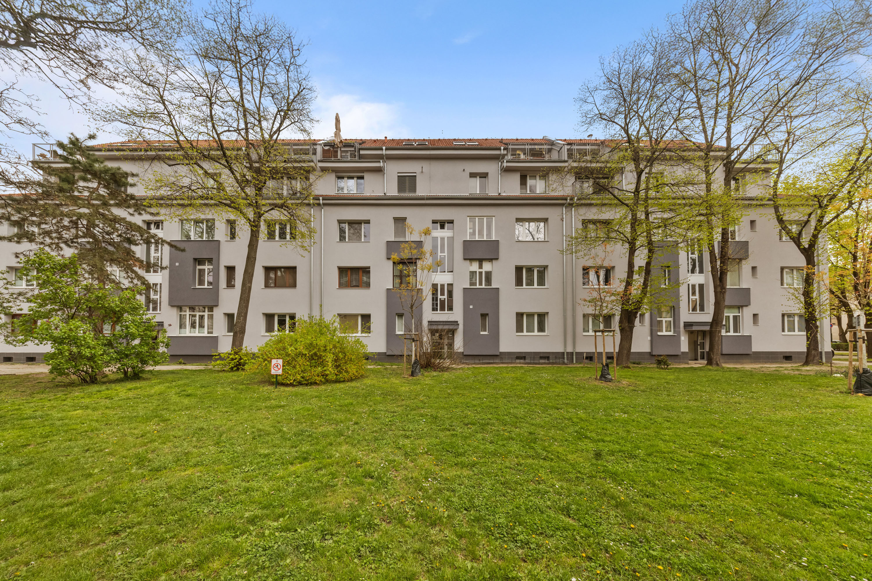 Na prenájom príjemný 3 izbový byt v lokalite 500 bytov na Svätoplukovej ulici