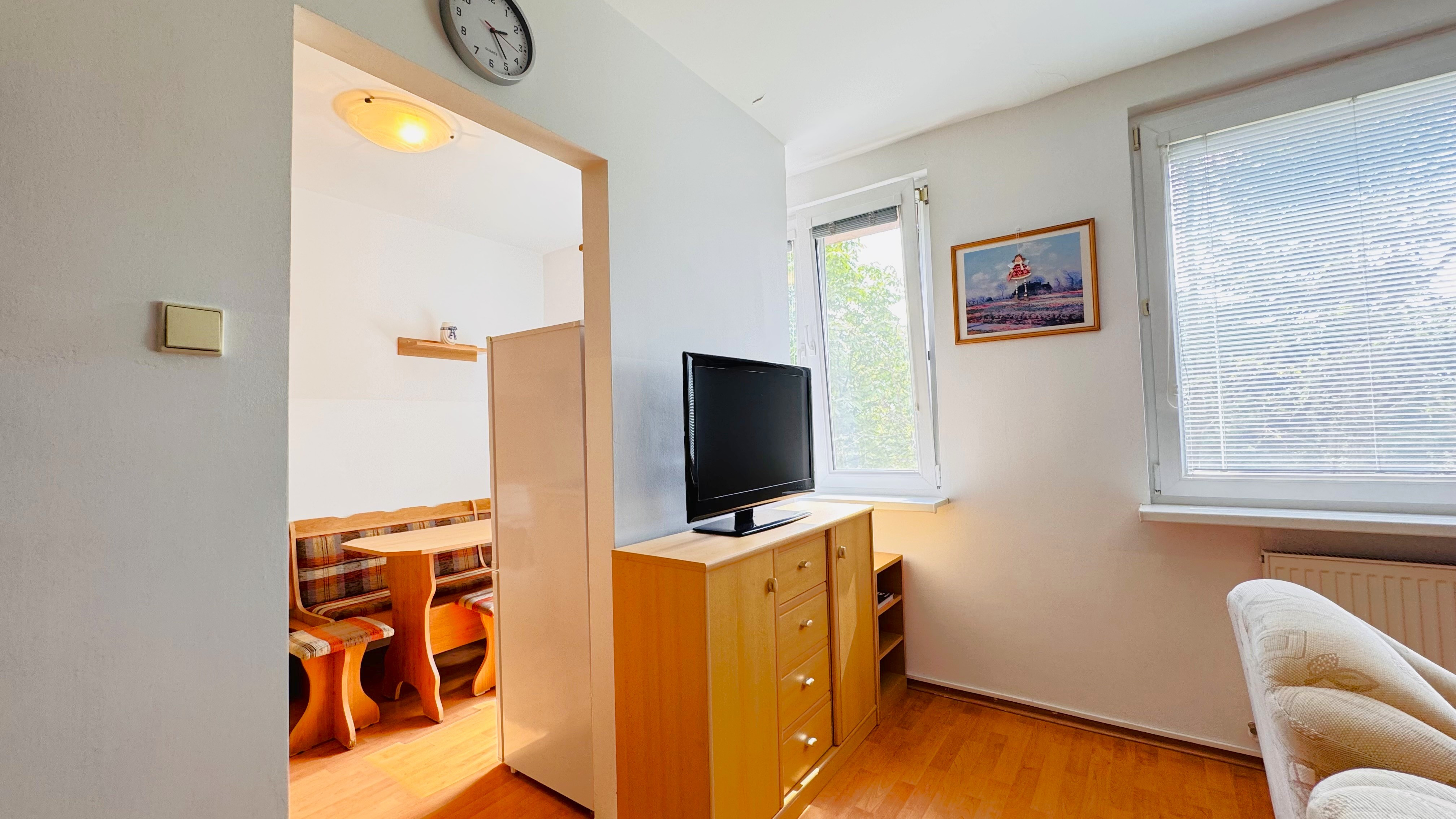 PRENÁJOM 1-izbový byt v Šamoríne, kompletne zariadený