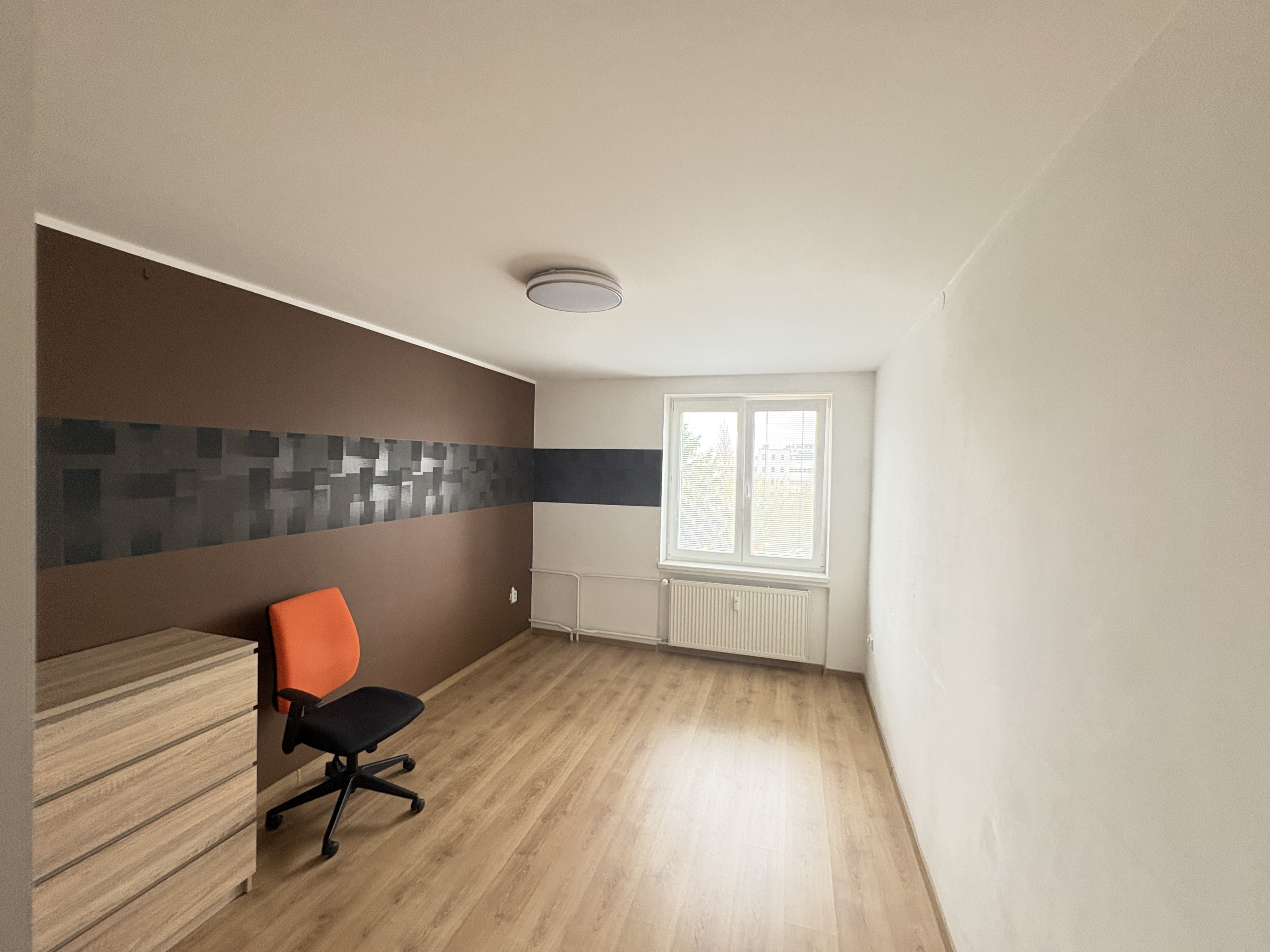 Prenájom 2 izbového bytu na Ostredkoch