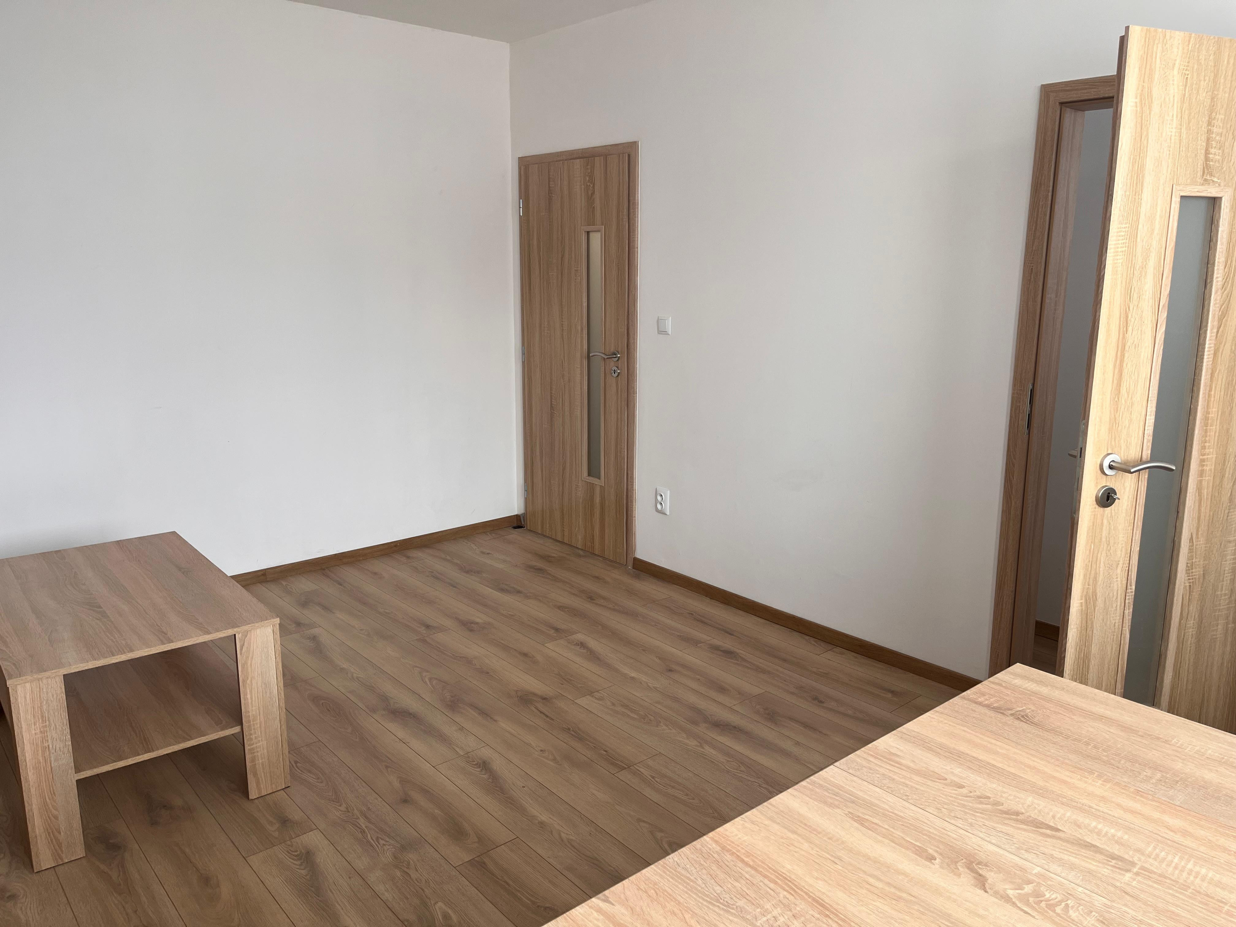 Moderný kompletne zrekonštruovaný 2 izbový byt na prenájom na Mozartovej ulici