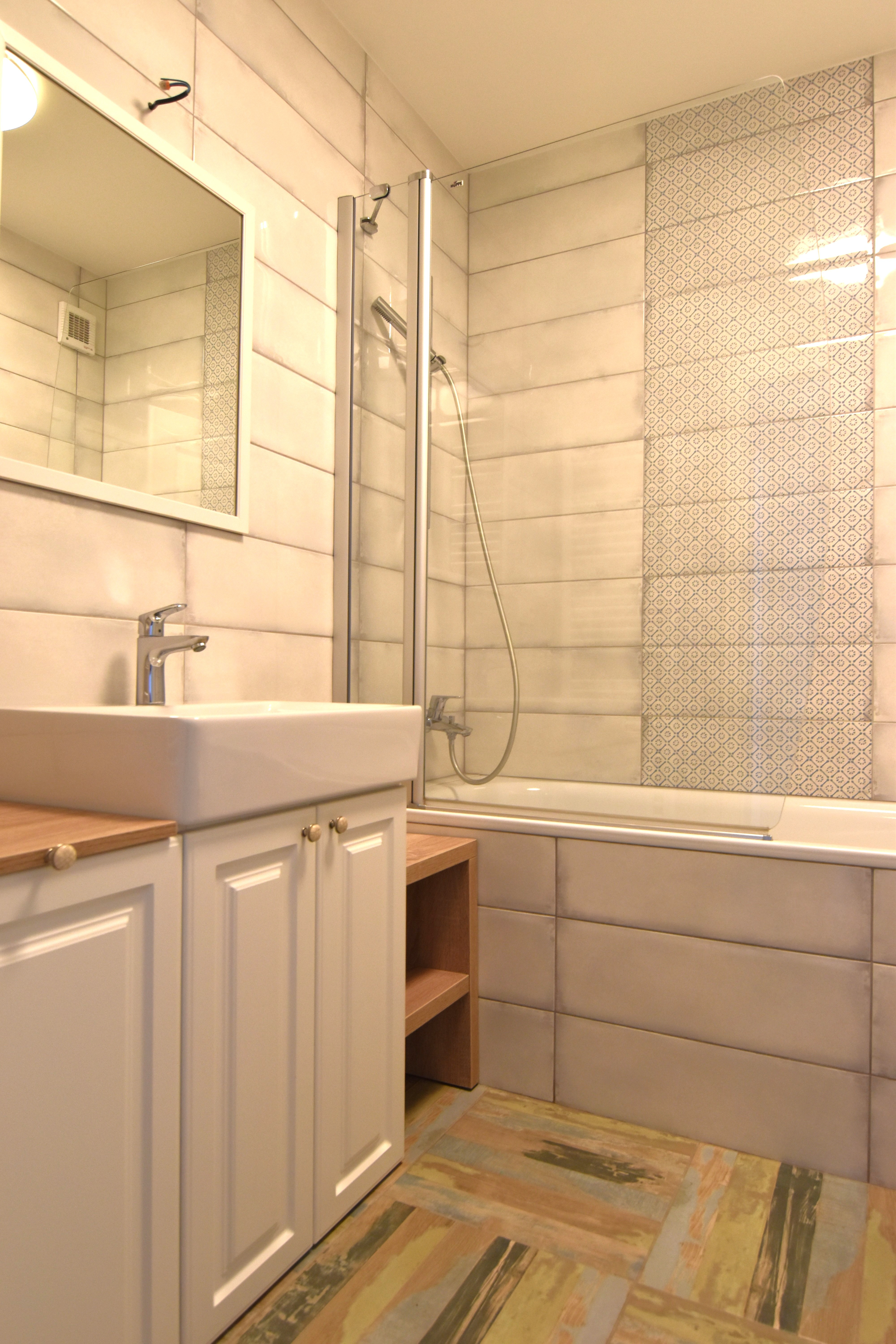 PRENÁJOM - ŠTÝLOVÝ 2-IZBOVÝ BYT S BALKÓNOM