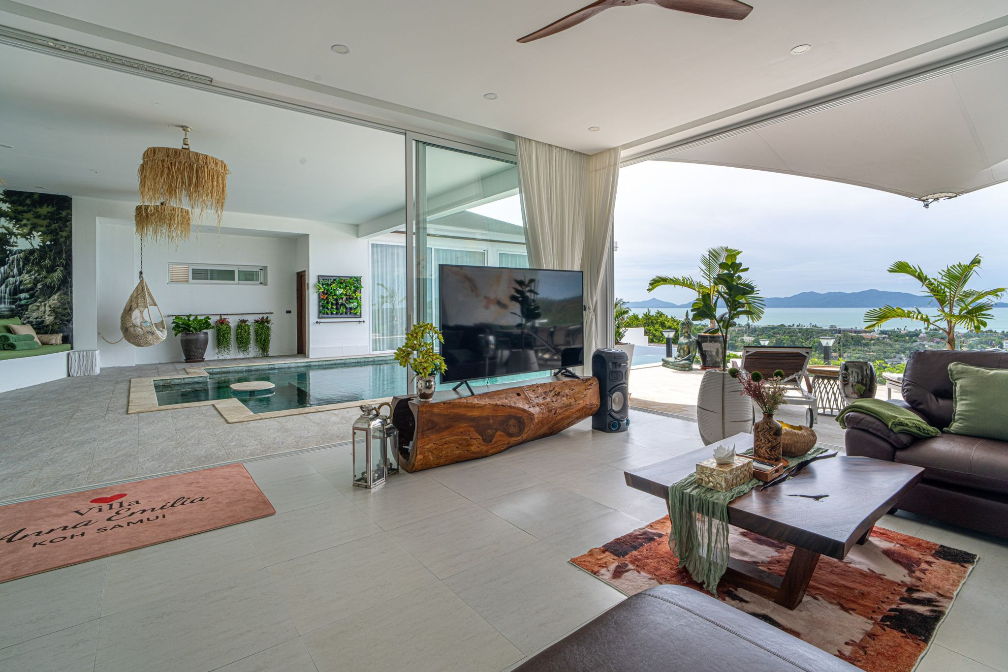 Na predaj luxusná 4-izbová vila s panoramatickým výhľadom na more v prestížnej lokalite Bophut Hills, Koh Samui