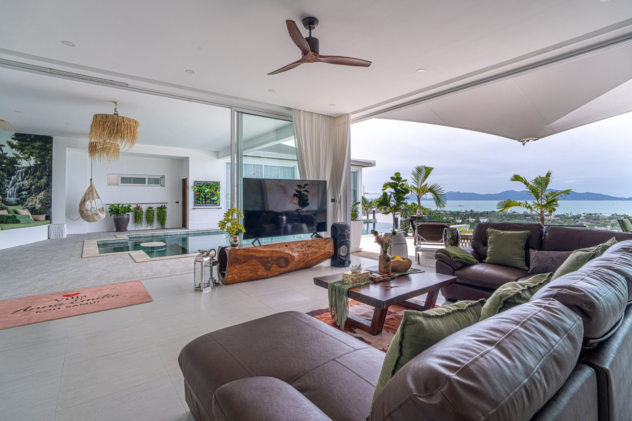 Na predaj luxusná 4-izbová vila s panoramatickým výhľadom na more v prestížnej lokalite Bophut Hills, Koh Samui