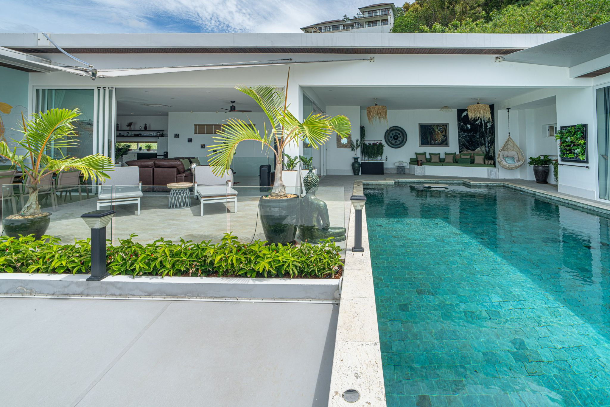 Na predaj luxusná 4-izbová vila s panoramatickým výhľadom na more v prestížnej lokalite Bophut Hills, Koh Samui
