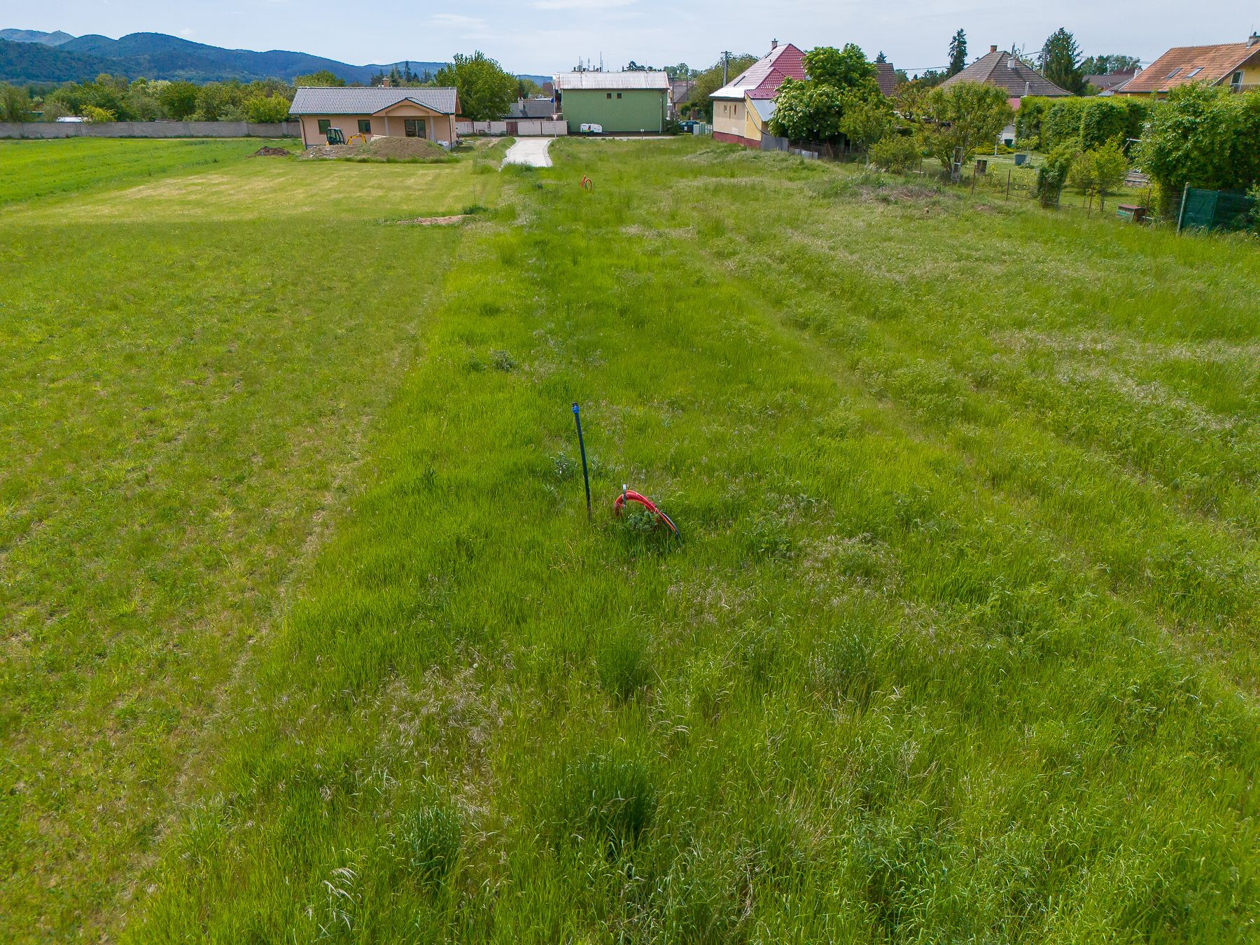 PREDAJ - pozemok pre 1 alebo 2 rodinné domy | 1000m2