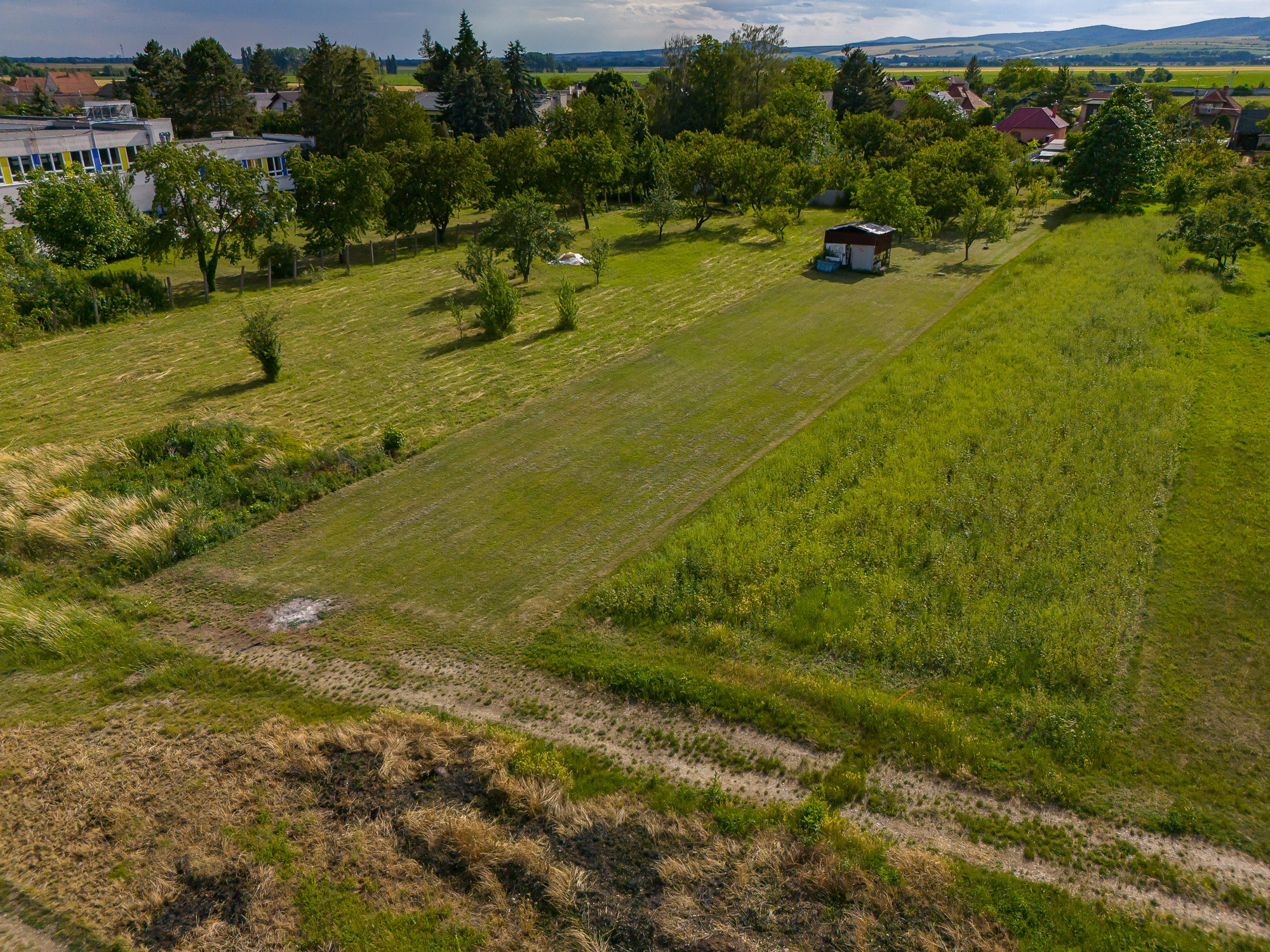 PREDAJ - pozemok na výstavbu rodinného domu (1020m2)
