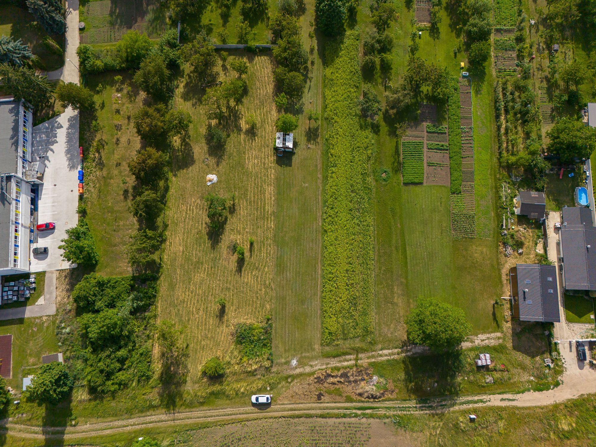 PREDAJ - pozemok na výstavbu rodinného domu (1020m2)