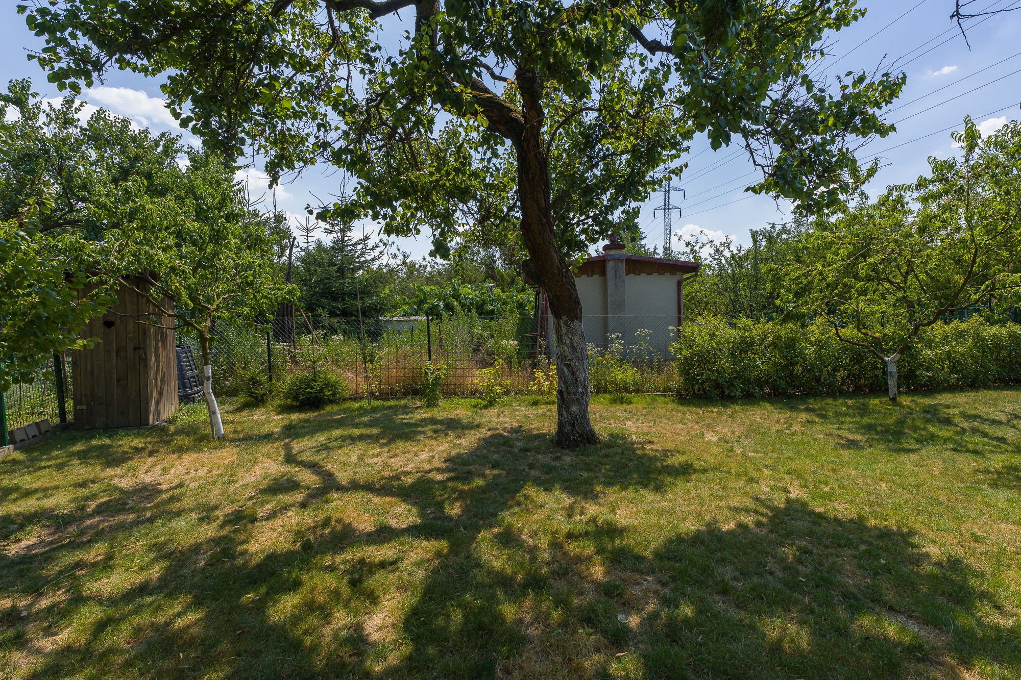PREDAJ - chata s pozemkom 373m2 | Nové Mesto nad Váhom