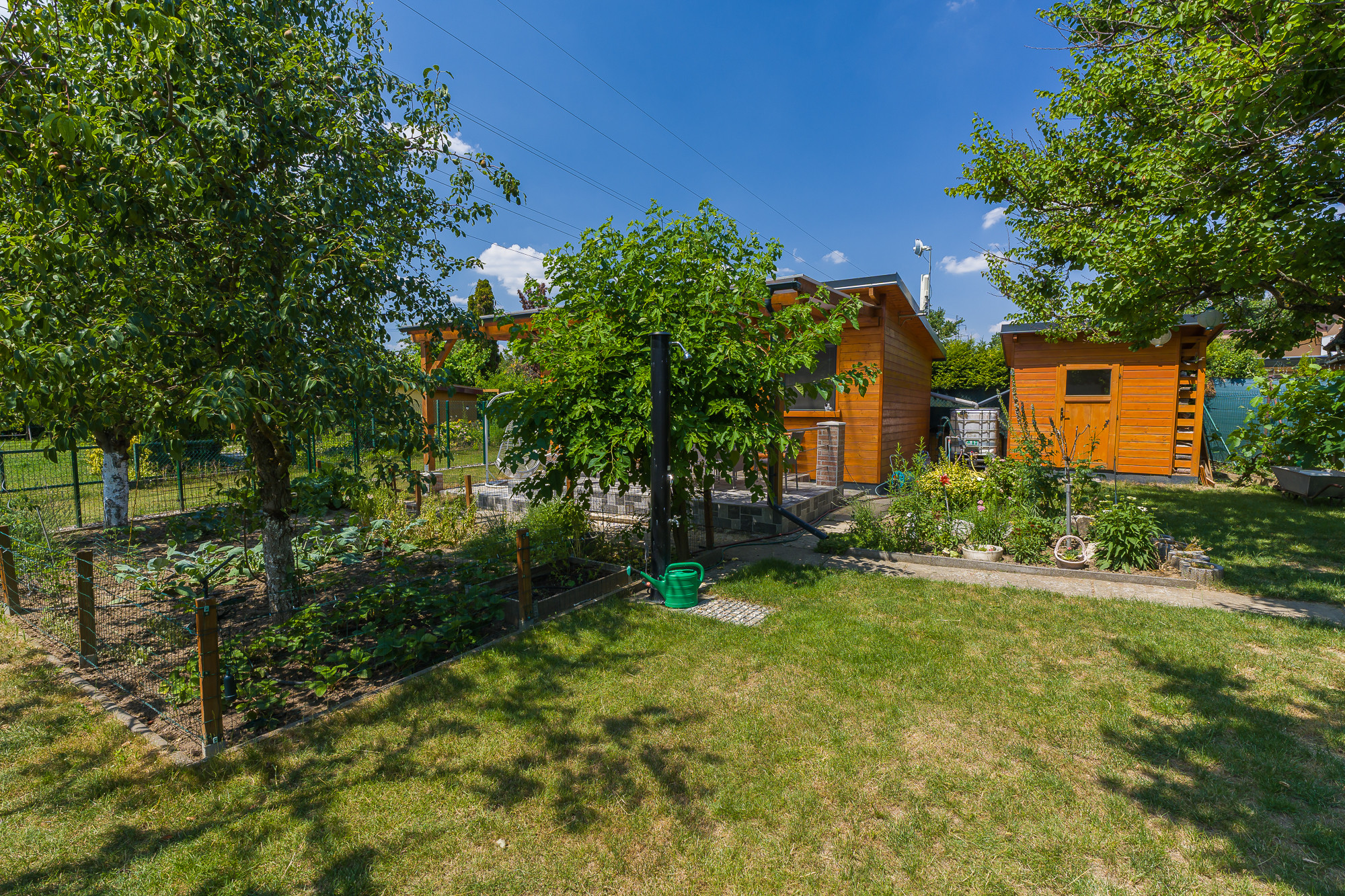 PREDAJ - chata s pozemkom 373m2 | Nové Mesto nad Váhom