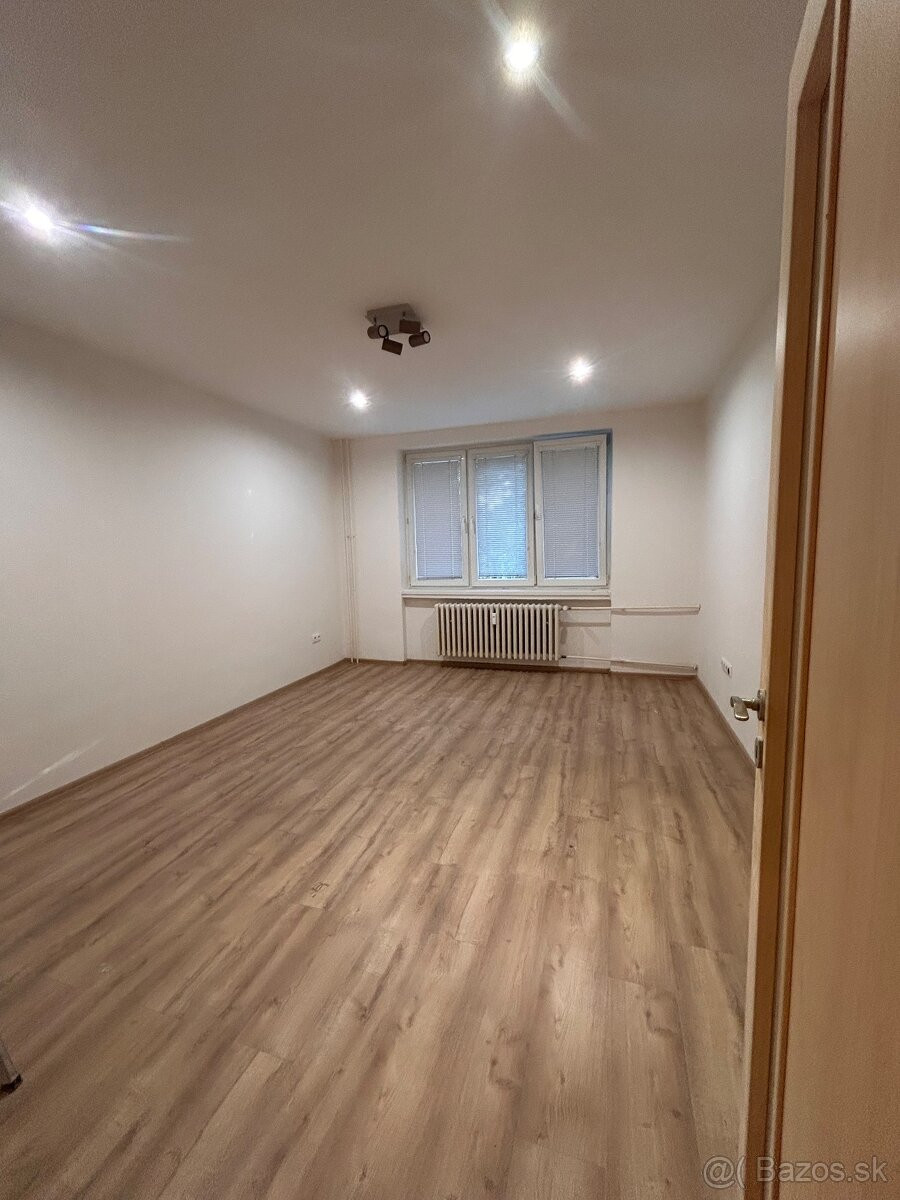 PRENÁJOM 3izb. byt po rekonštrukcii v Ružinove.