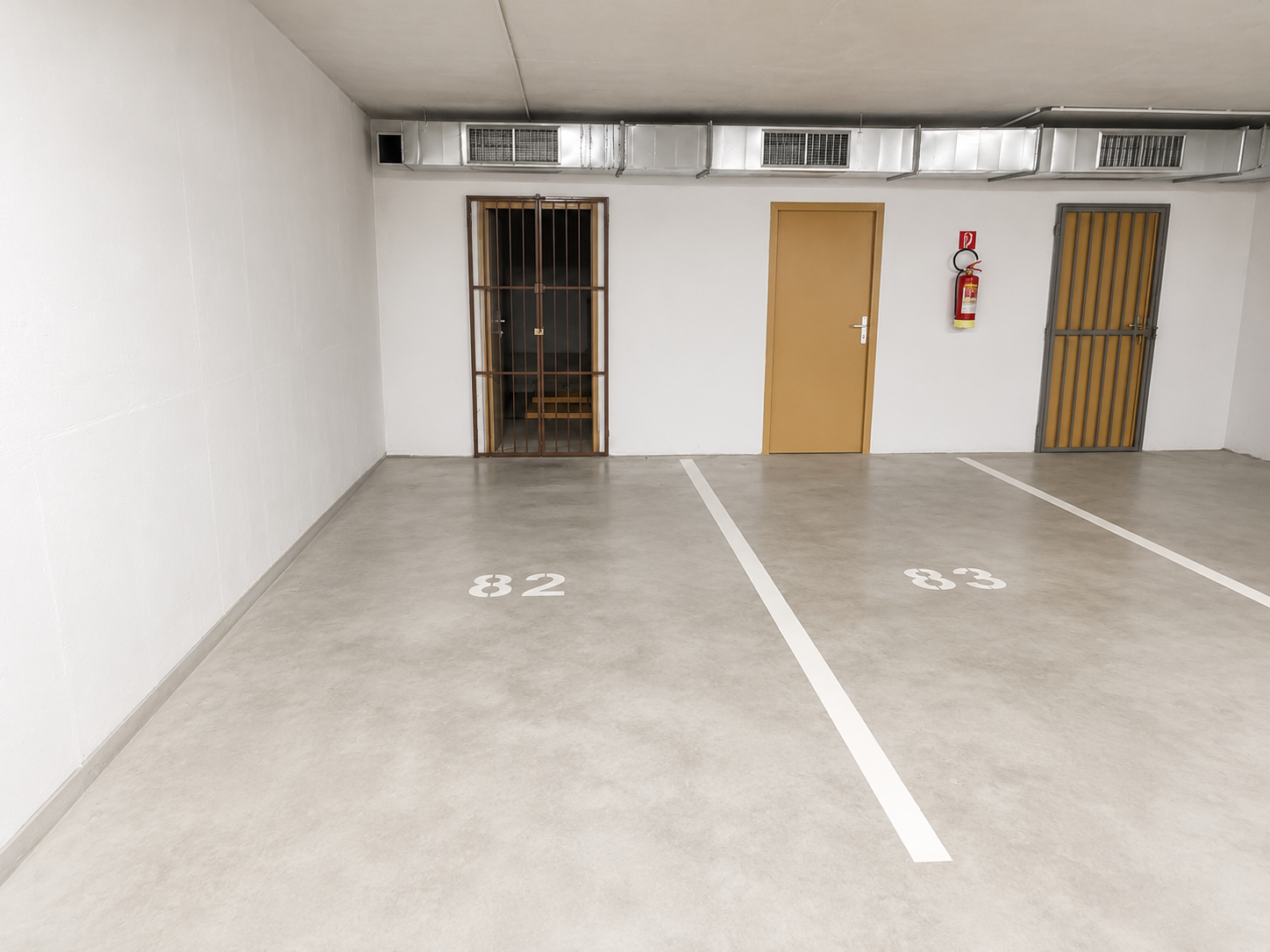 Na prenájom garsónka s loggiou a parkovaním na Gabčíkovej ulici v Karlovej Vsi