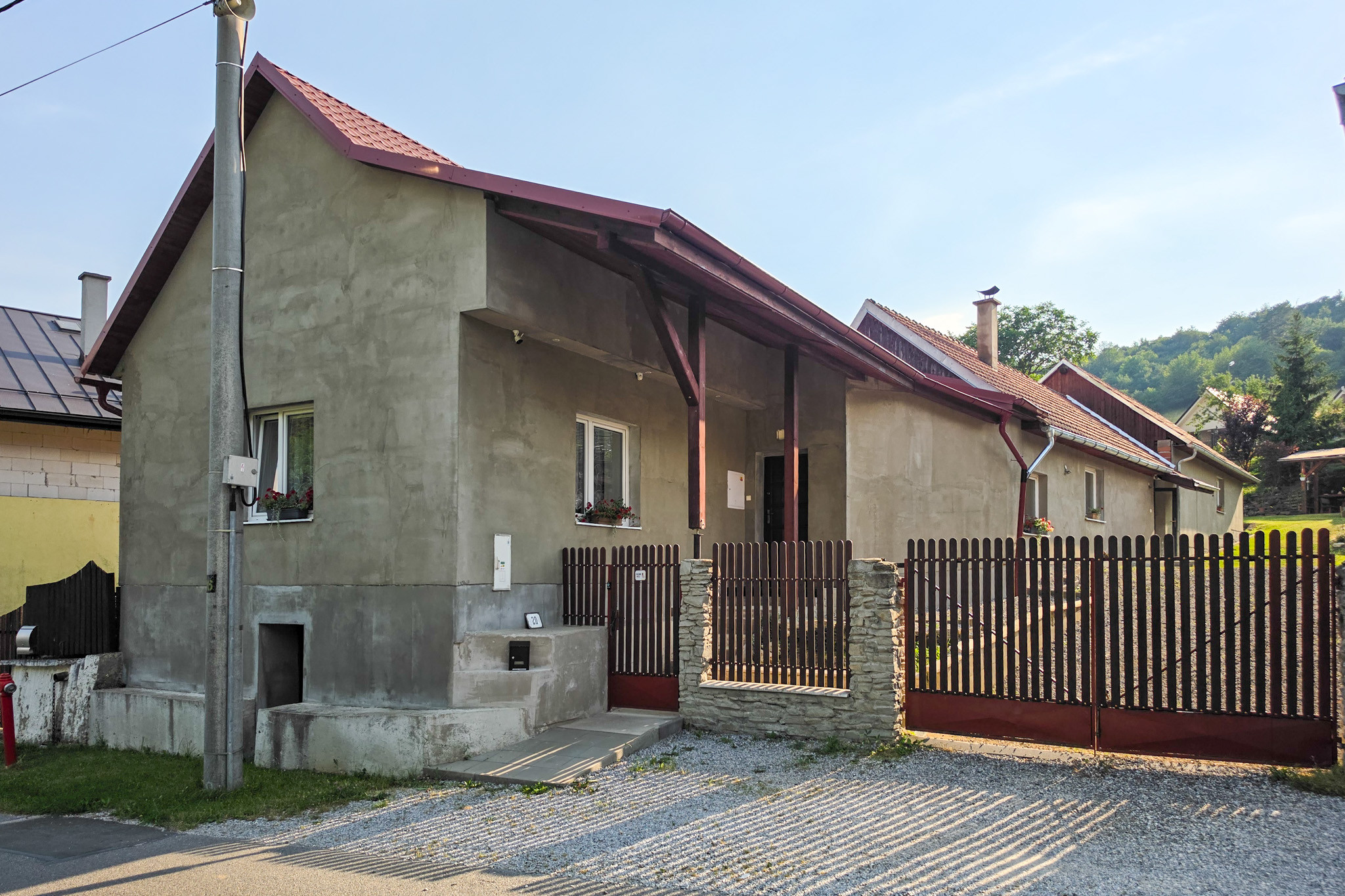 LÚČKA 2x chalupa/rod.dom na PREDAJ (okres Levoča)
