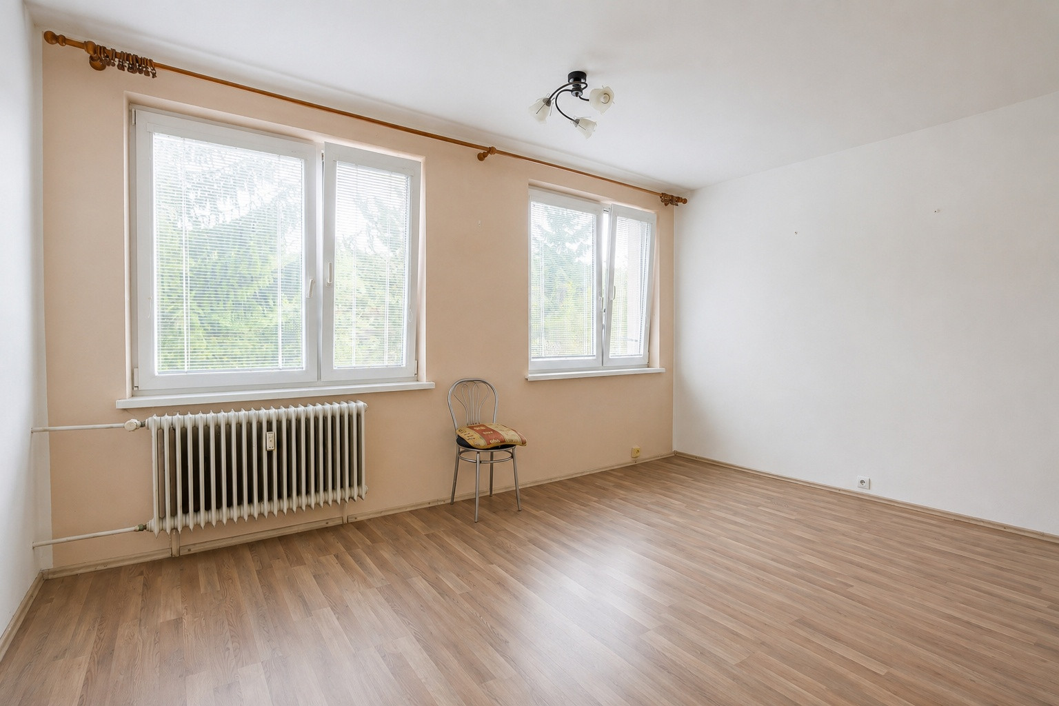 PREDAJ - Garsónka – ul.Hurbanova, Stará Turá, 25 m² +pivnica