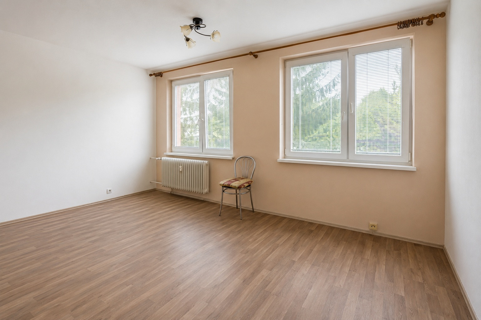 PREDAJ - Garsónka – ul.Hurbanova, Stará Turá, 25 m² +pivnica