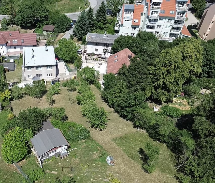 Predaj: rodinný dom s veľkorysým pozemkom.