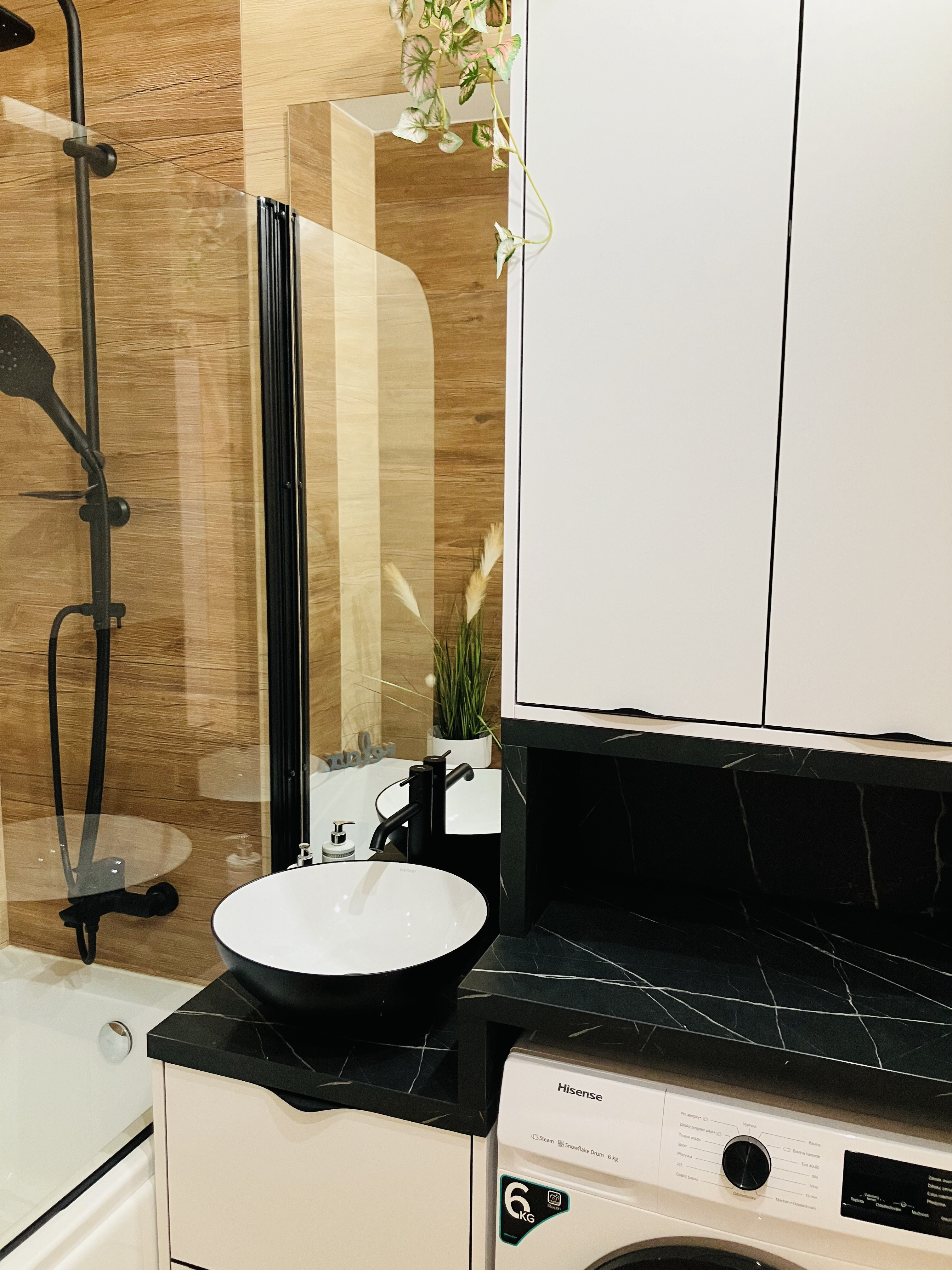 NA PRENÁJOM KOMPLETNE ZARIADENÝ 3-IZBOVÝ BYT 74 m² SO ZASKLENOU LODŽIOU – SMIŽANY