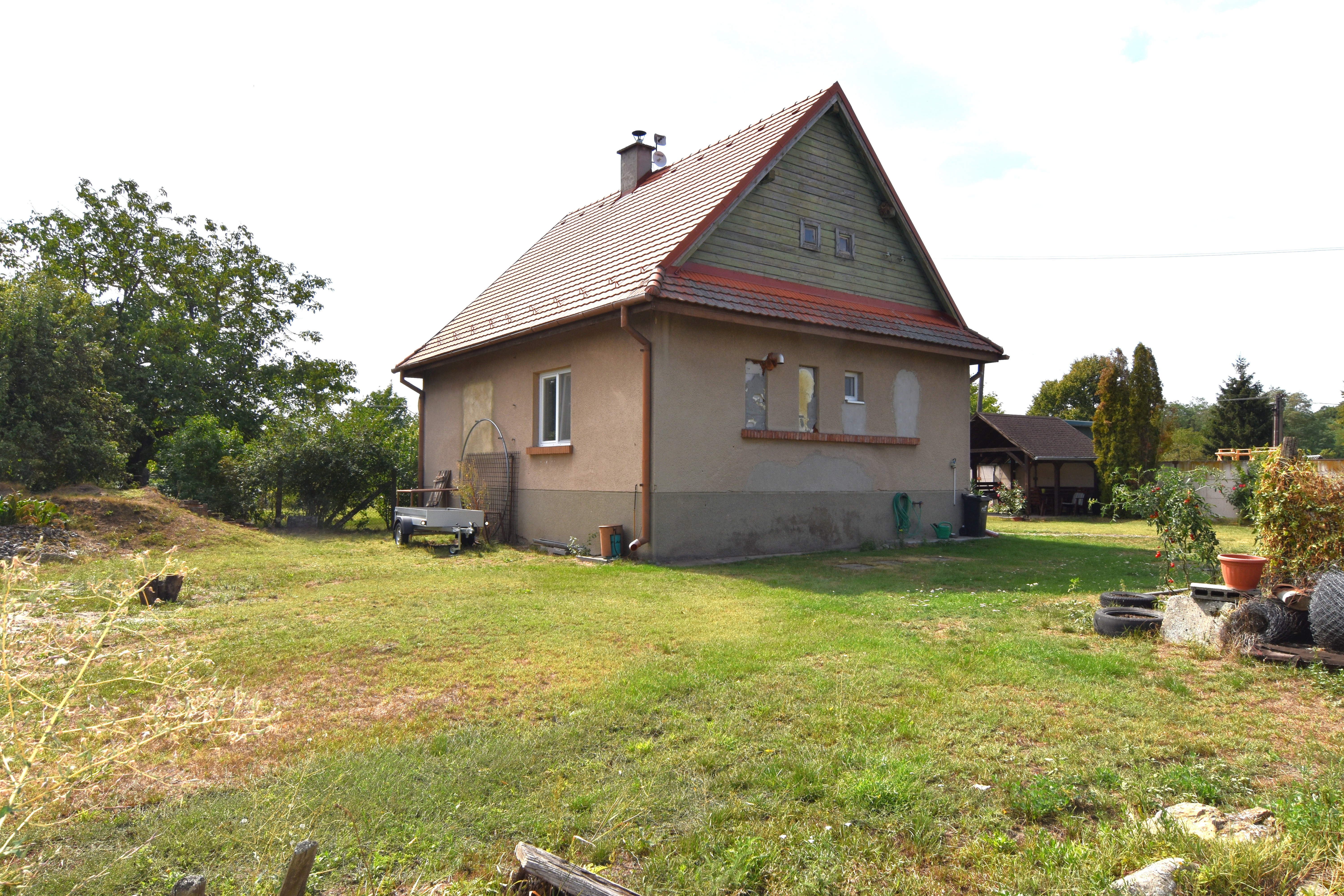 Ponuka predaja: Rodinný dom / chalupa s veľkým pozemkom v tichom prostredí Mikulášova