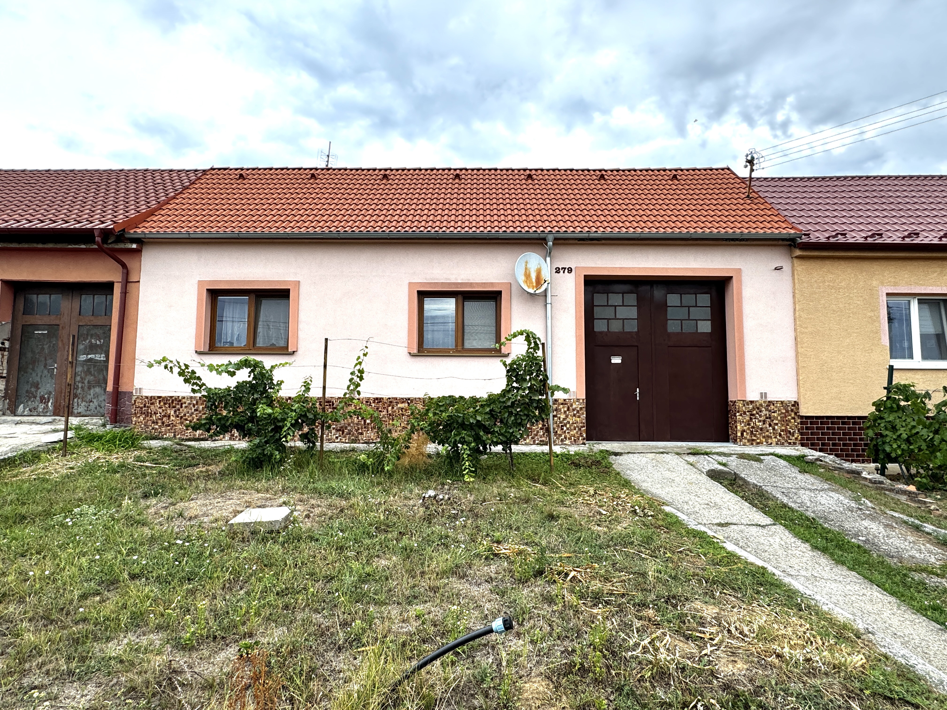 NA PREDAJ 3-IZBOVÝ RODINNÝ DOM V OBCI POPUDINSKÉ MOČIDĽANY – ČASŤ POPUDINY.