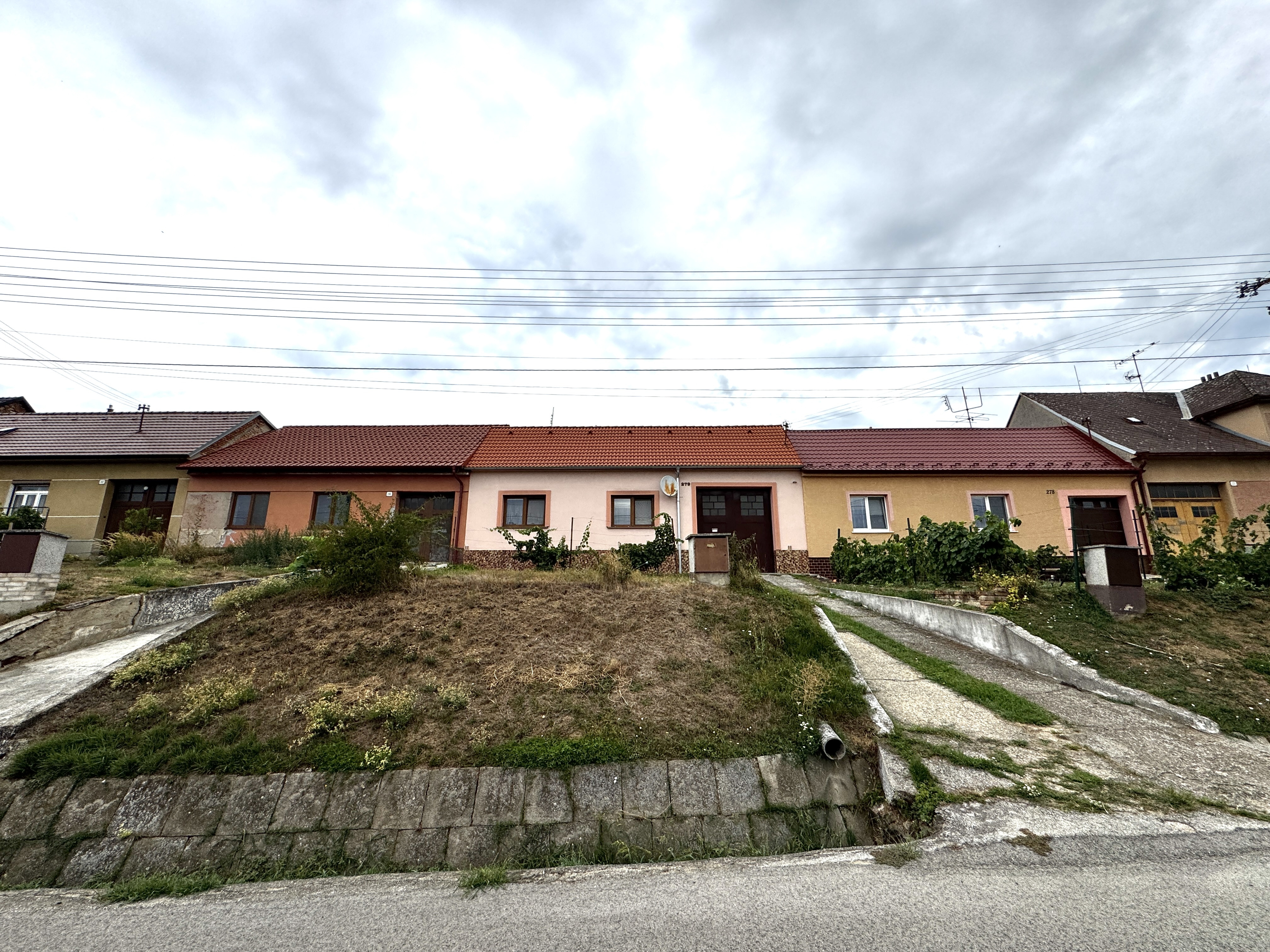 NA PREDAJ 3-IZBOVÝ RODINNÝ DOM V OBCI POPUDINSKÉ MOČIDĽANY – ČASŤ POPUDINY.