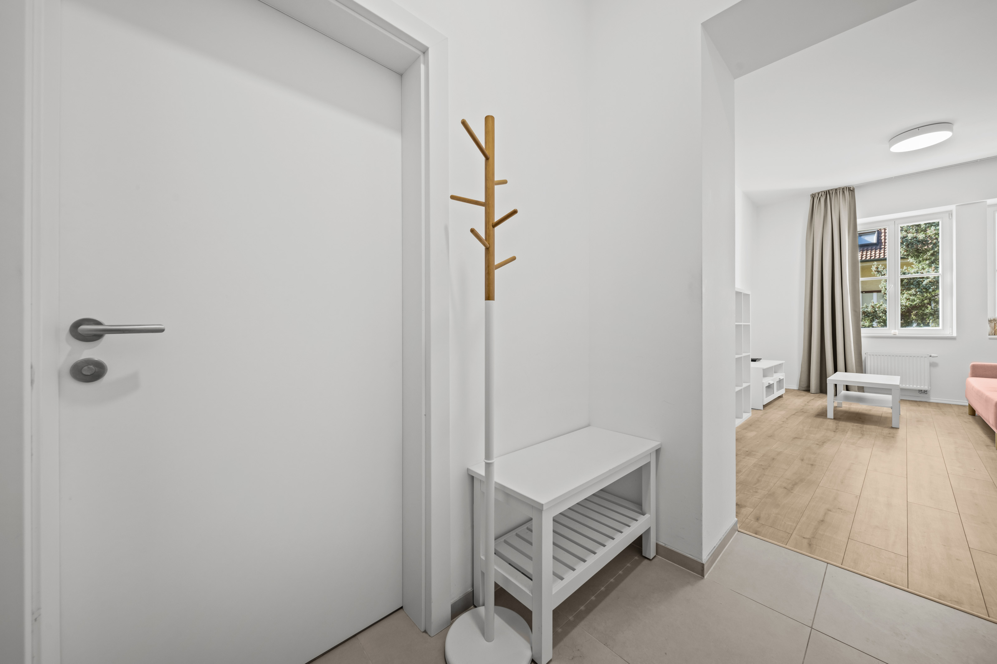 Na prenájom moderný 2-izbový byt – Lermontovova ulica, Palisády