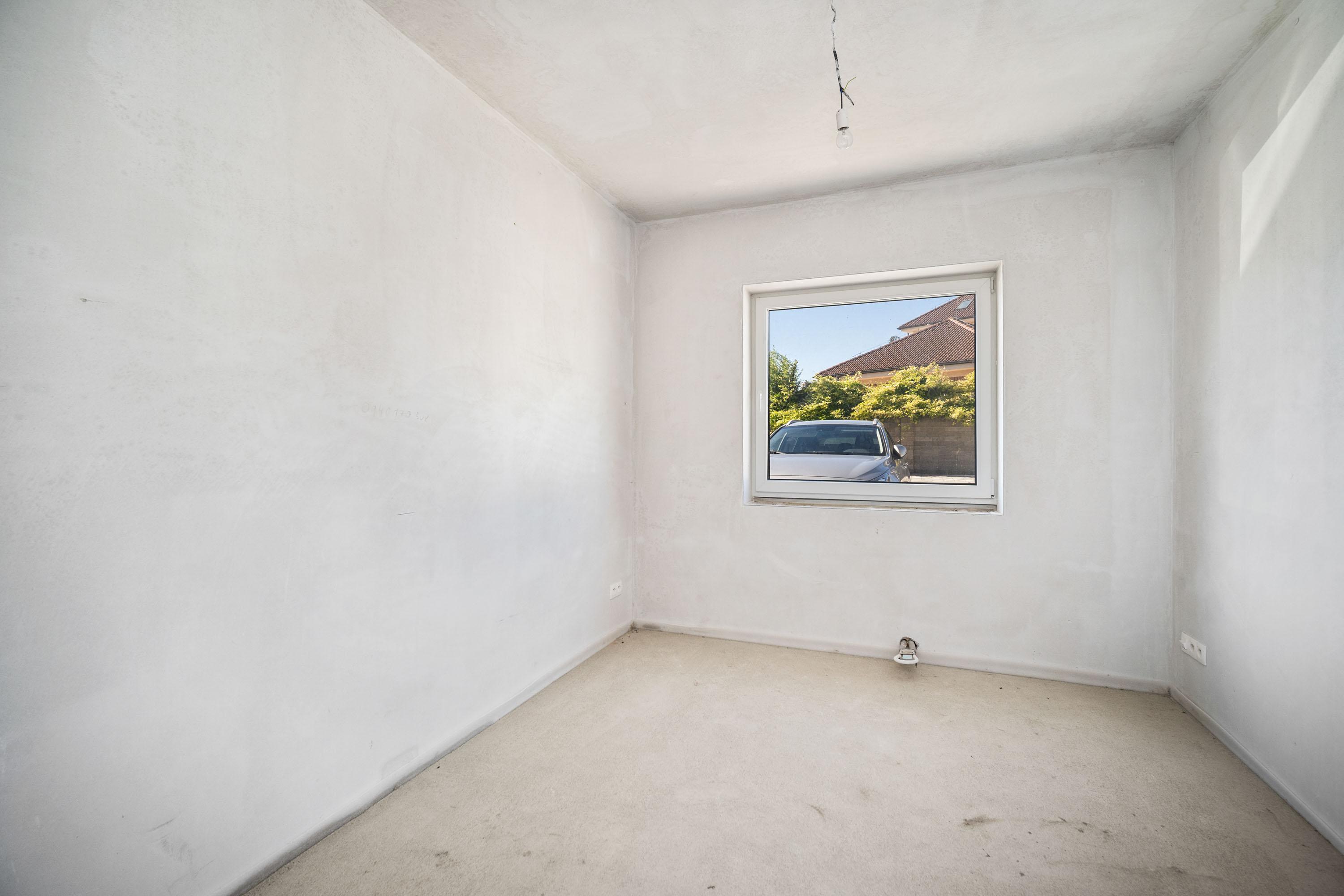 🏡 VILADOMY SENEC | NA PREDAJ 3-IZBOVÝ BYT SO SÚKROMNOU ZÁHRADKOU 48 m²